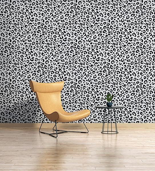 Dinah Black Leopard Print Wallpaper