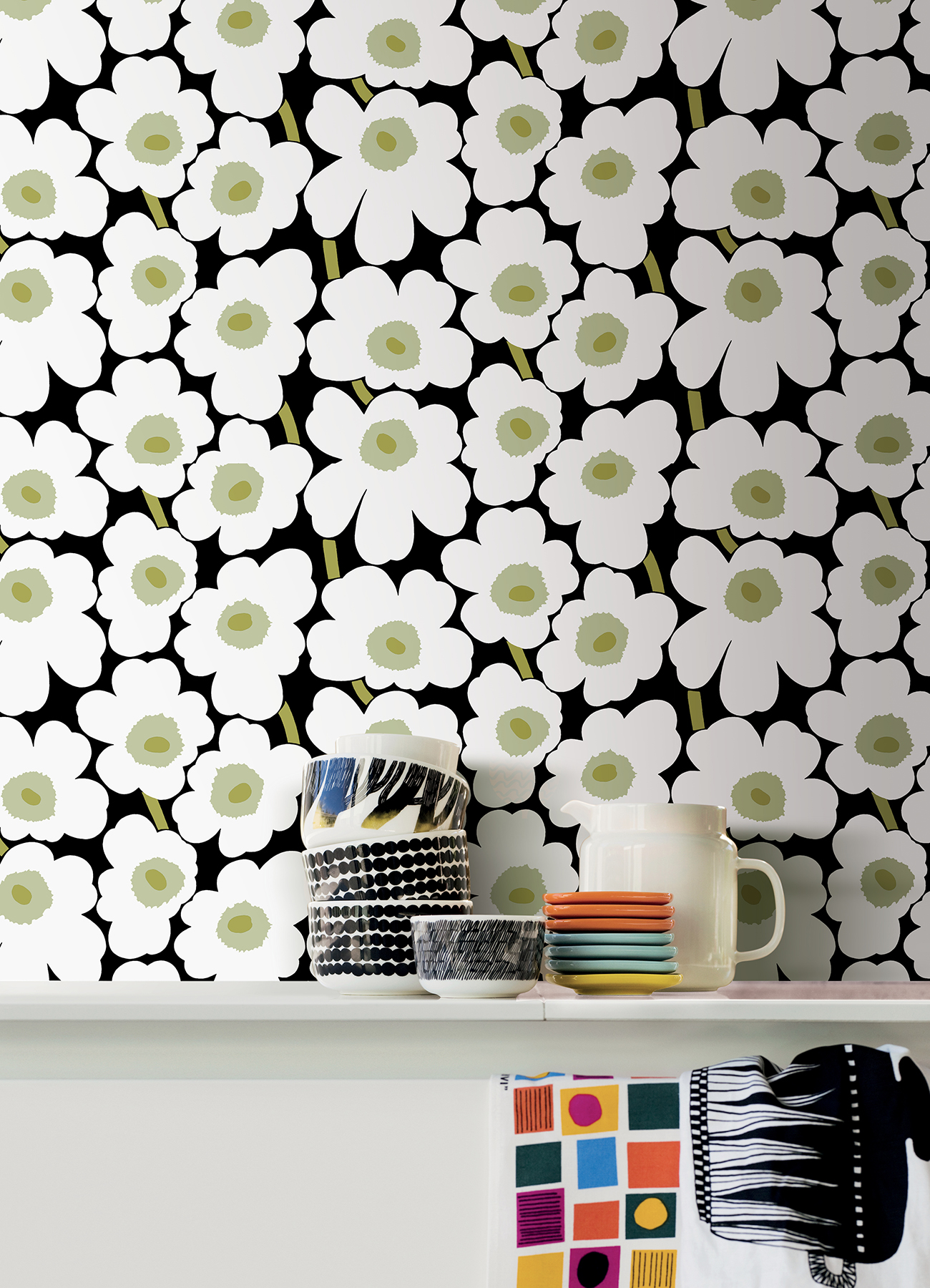 Black Pieni Unikko Peel & Stick Wallpaper