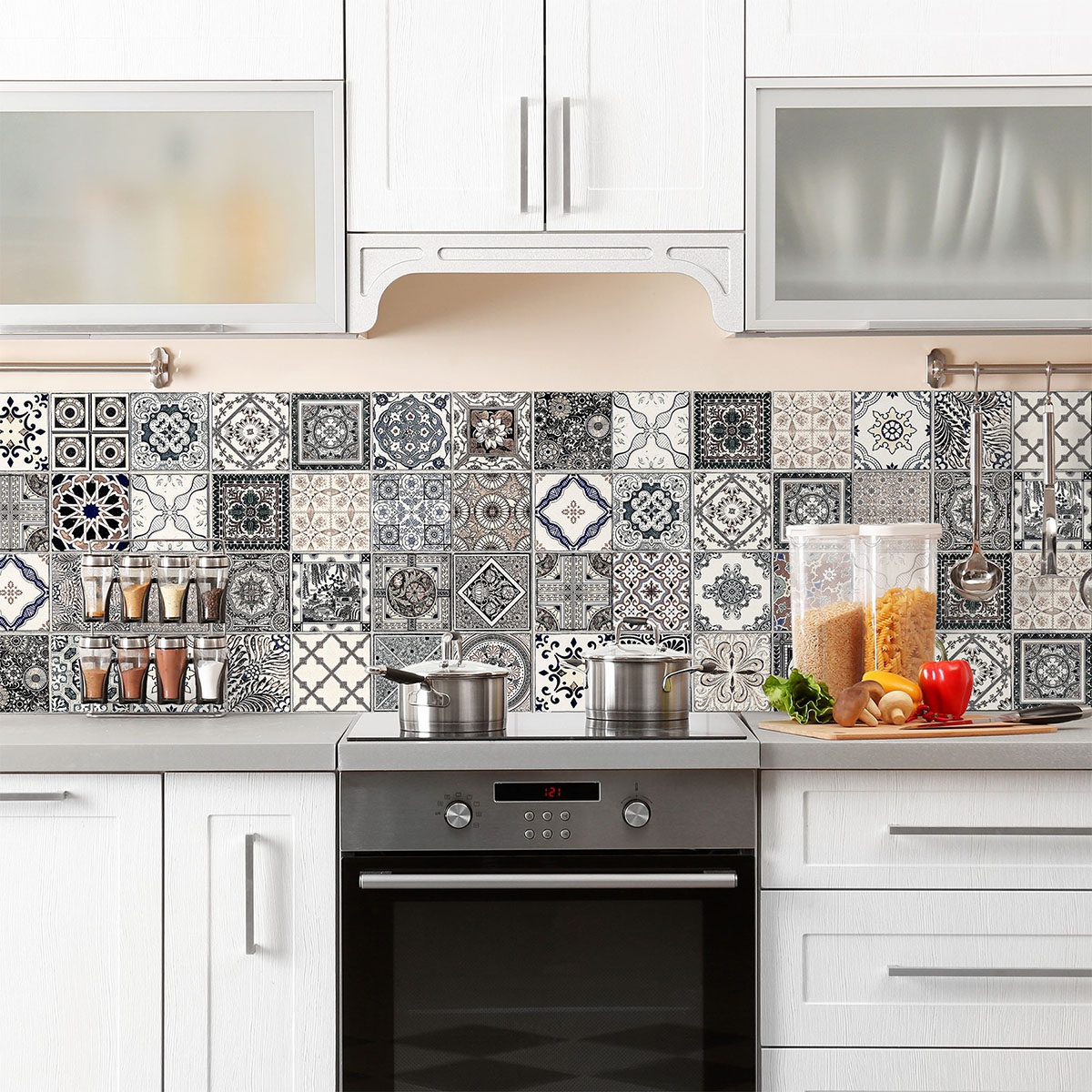 Azulejos Vintage Peel & Stick Backsplash