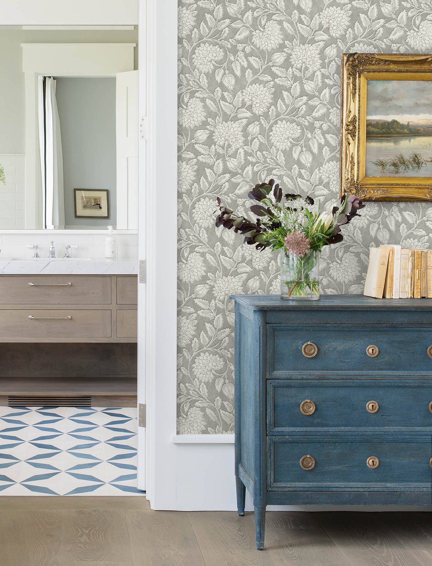 Vadouvan Grey Jacobean Trail Wallpaper