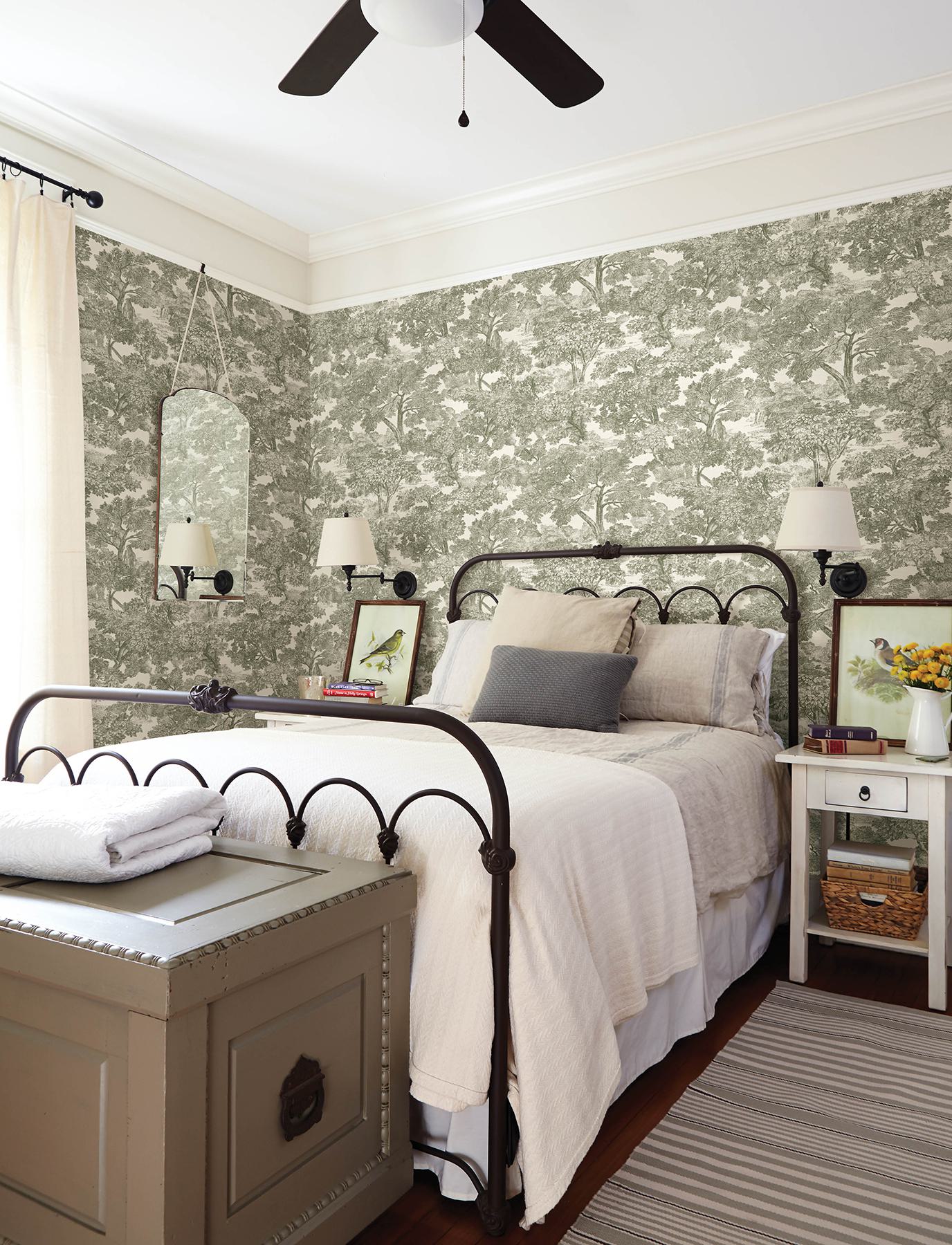 Spinney Green Toile Wallpaper