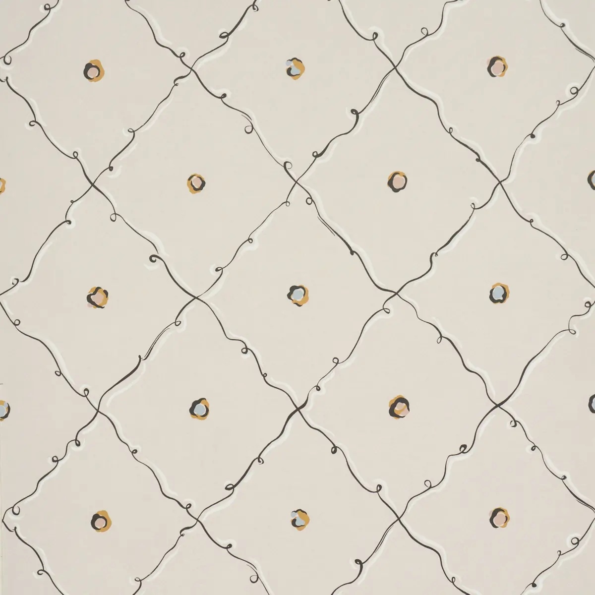 Colette in light beige