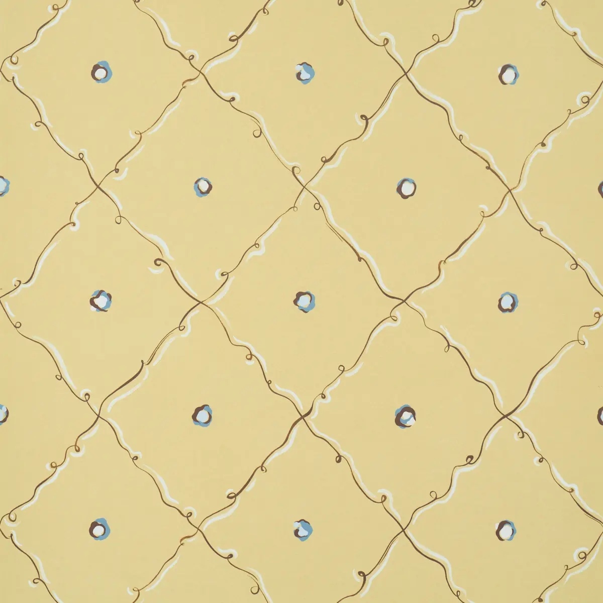 Colette in light yellow