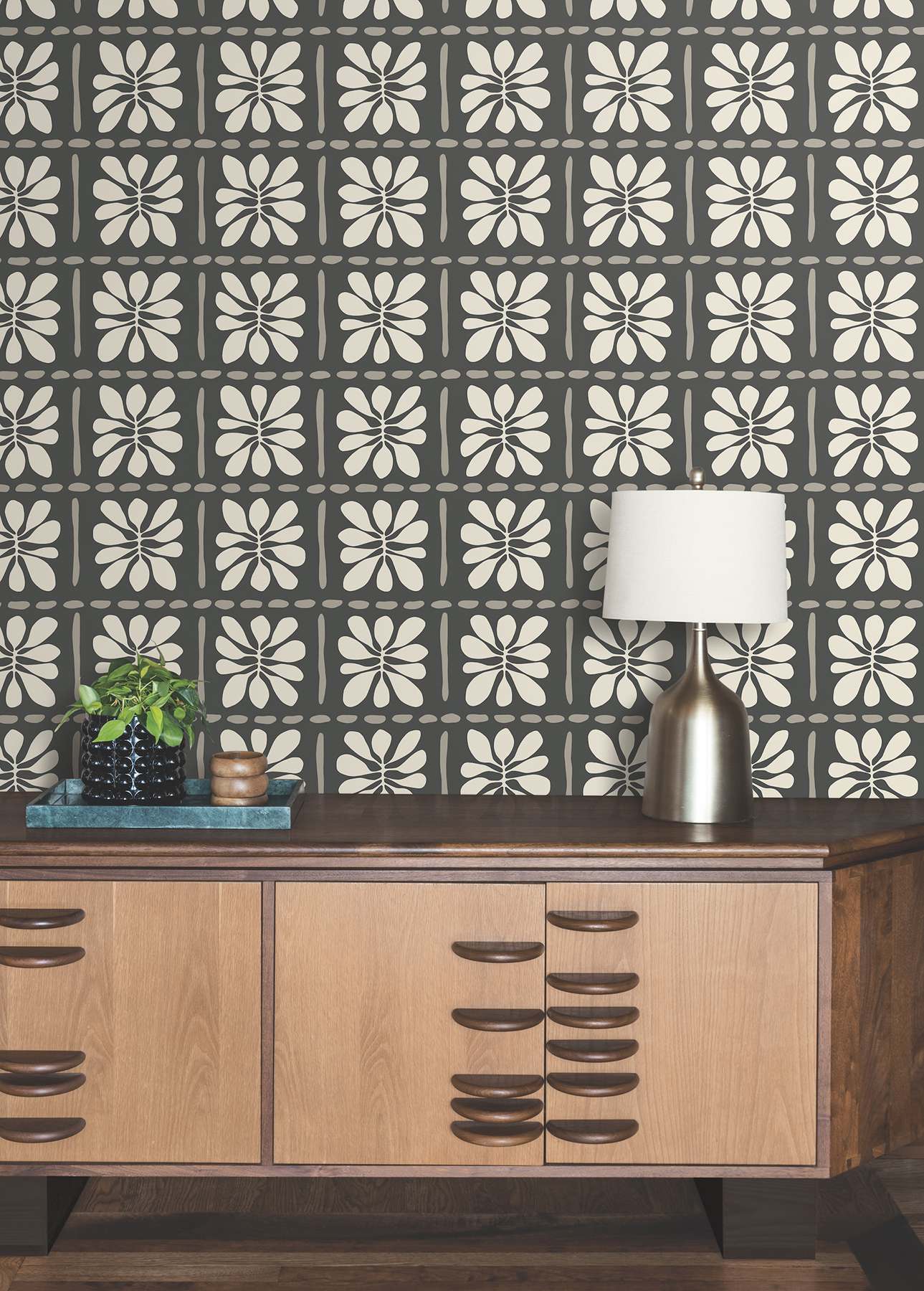 Mimosa Fleur Carbon Black Wallpaper
