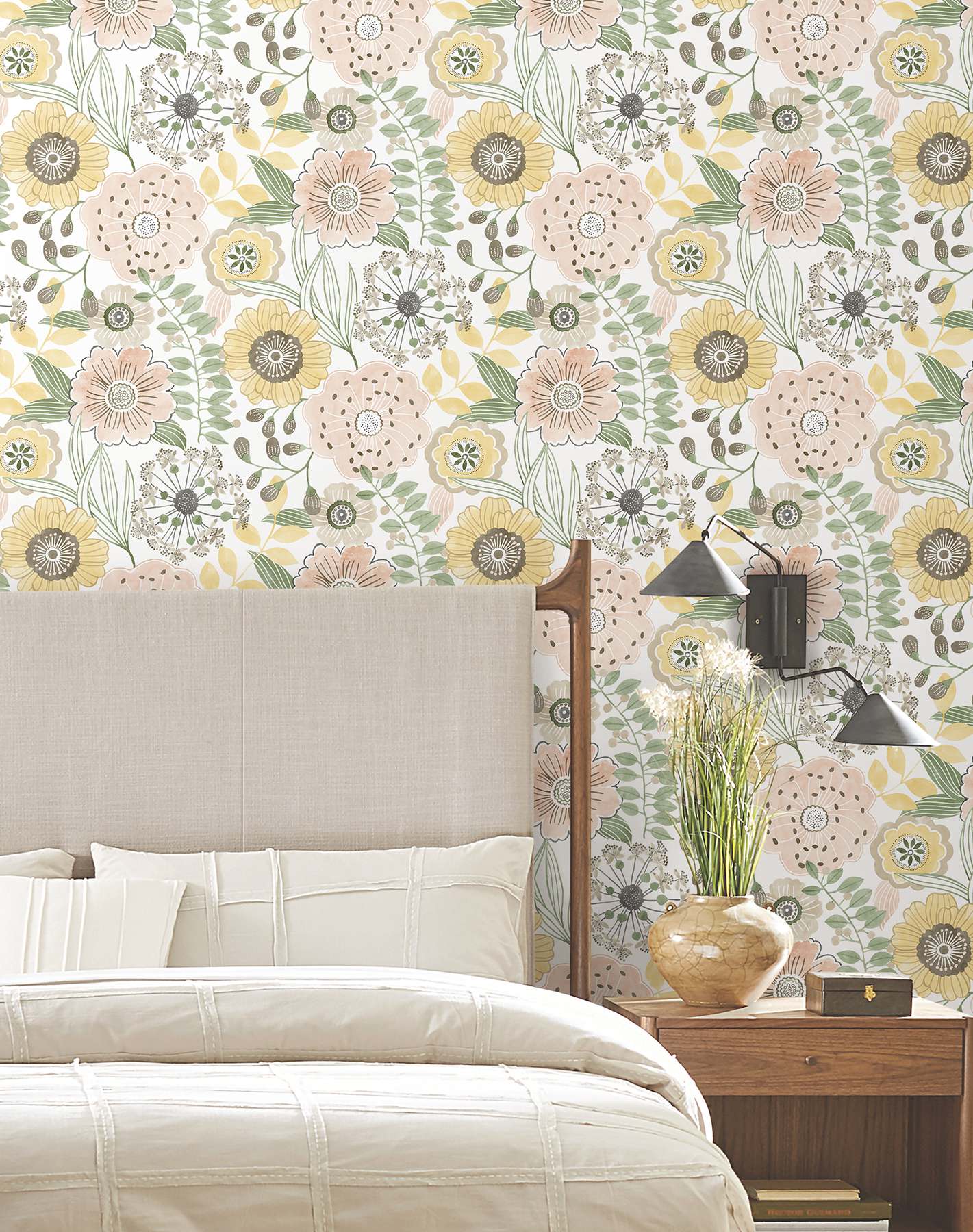 Artistic Bouquet Coral & Lemon Wallpaper