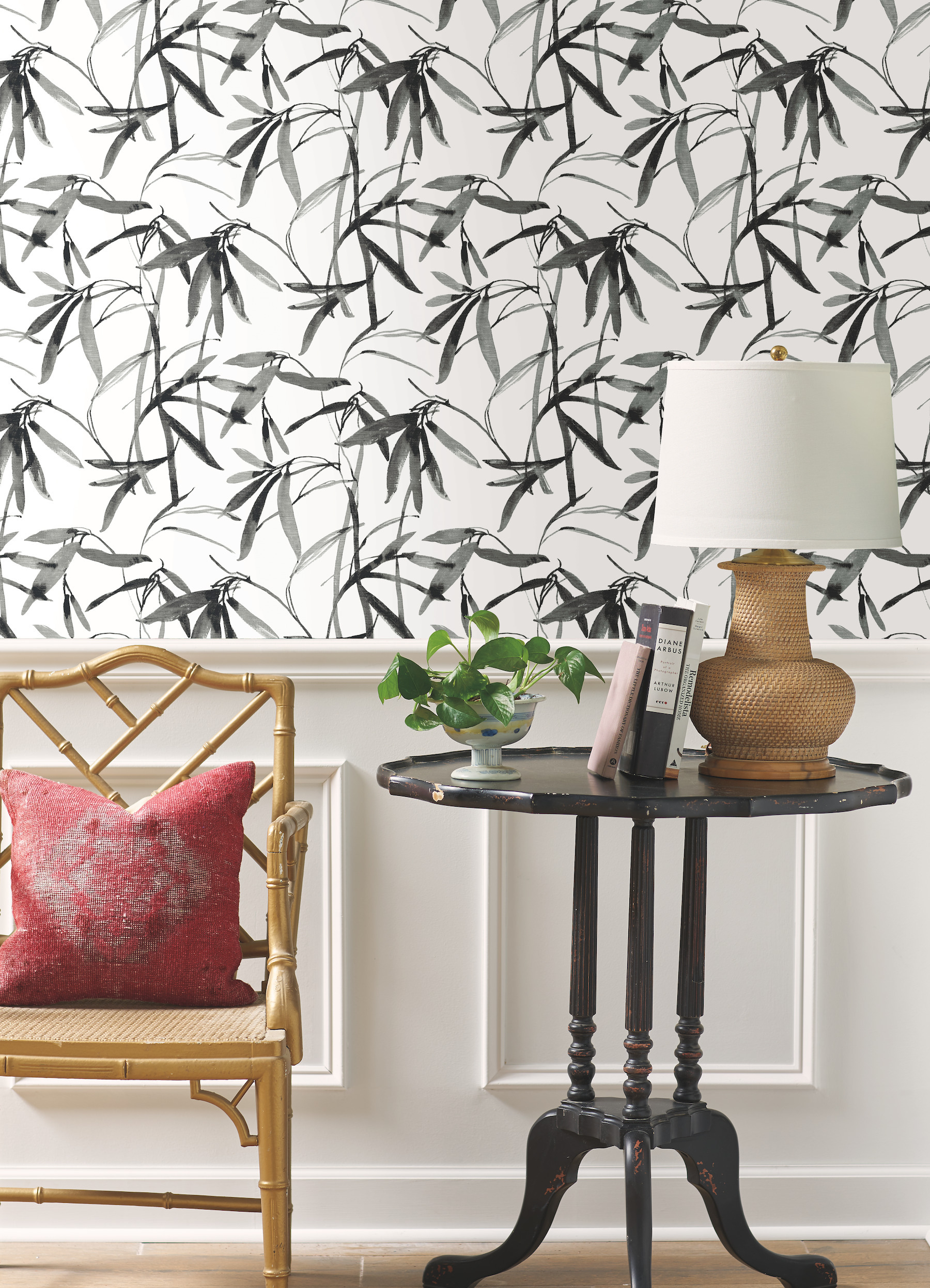 Black & White Bamboo Ink Wallpaper