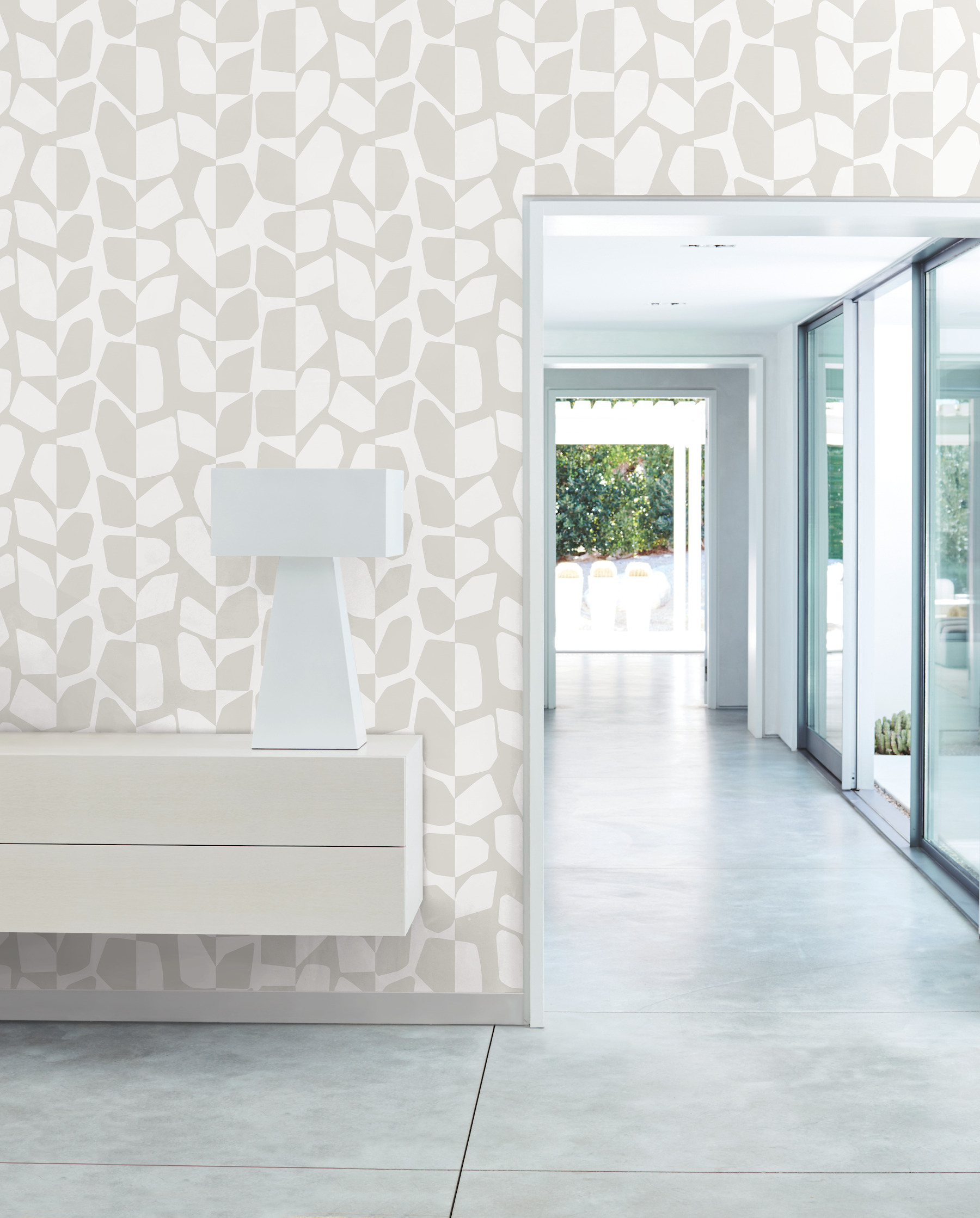 White & Cream Primitive Vines Wallpaper