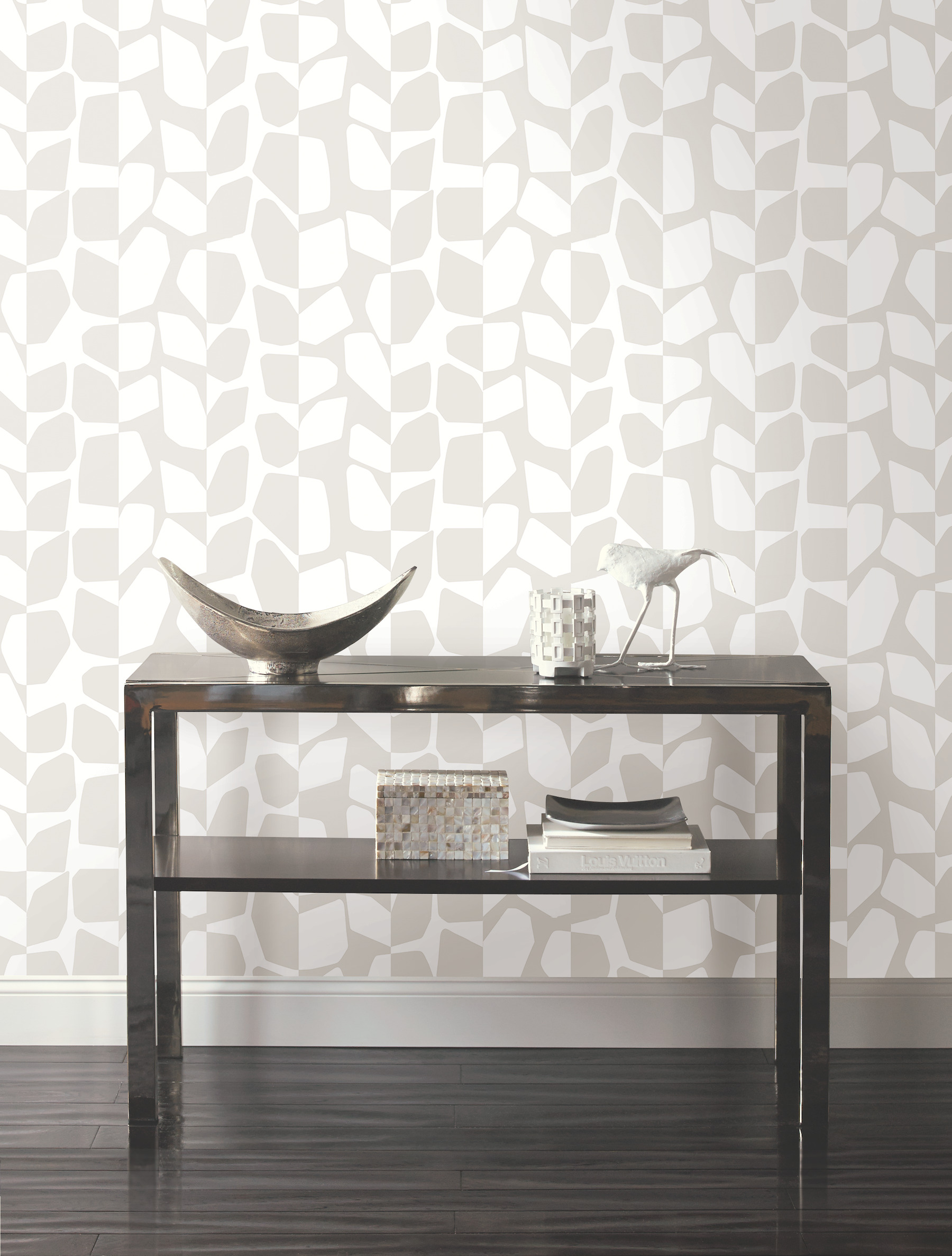 White & Cream Primitive Vines Wallpaper