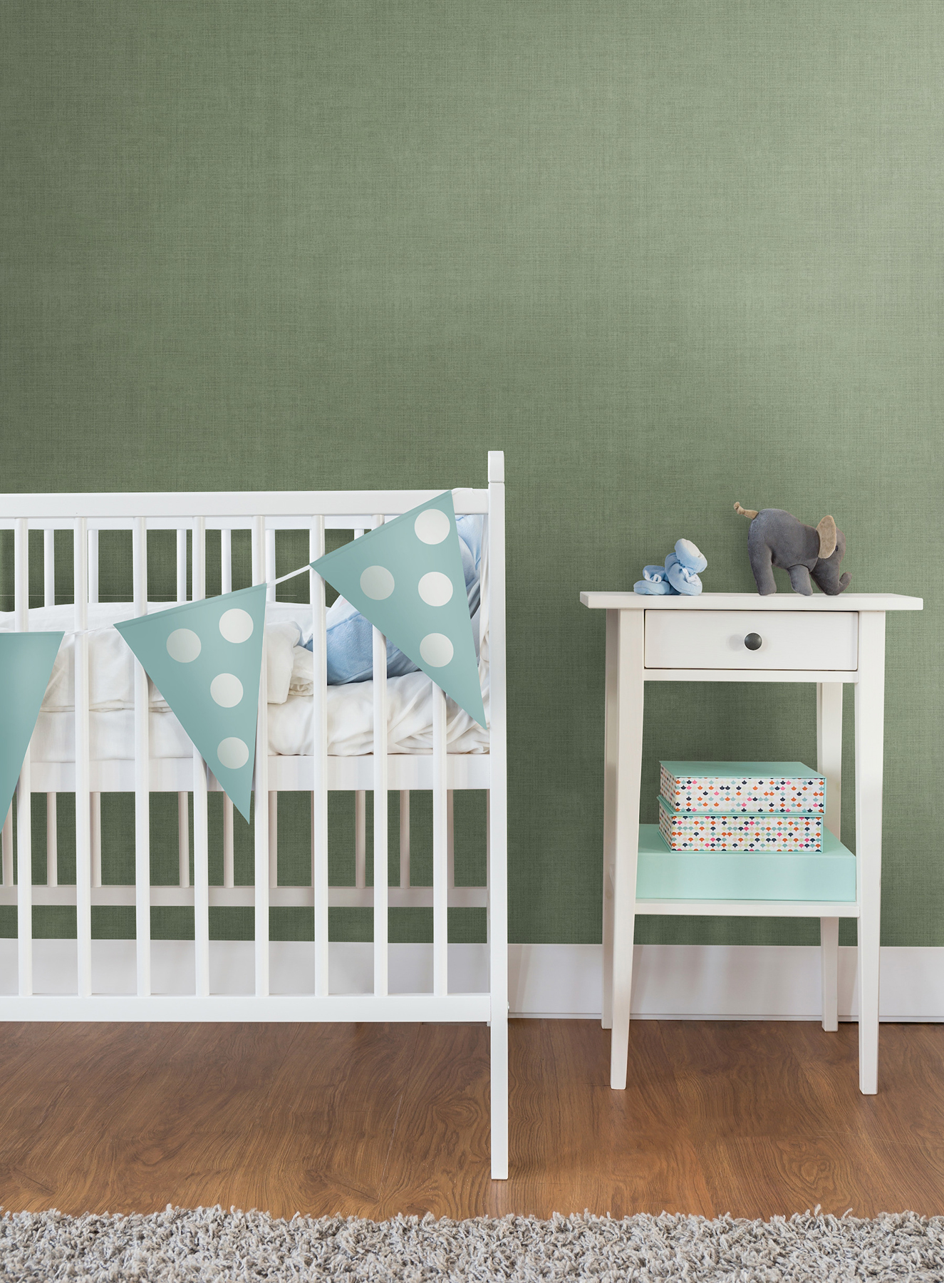 Vava Tall Green Wallpaper