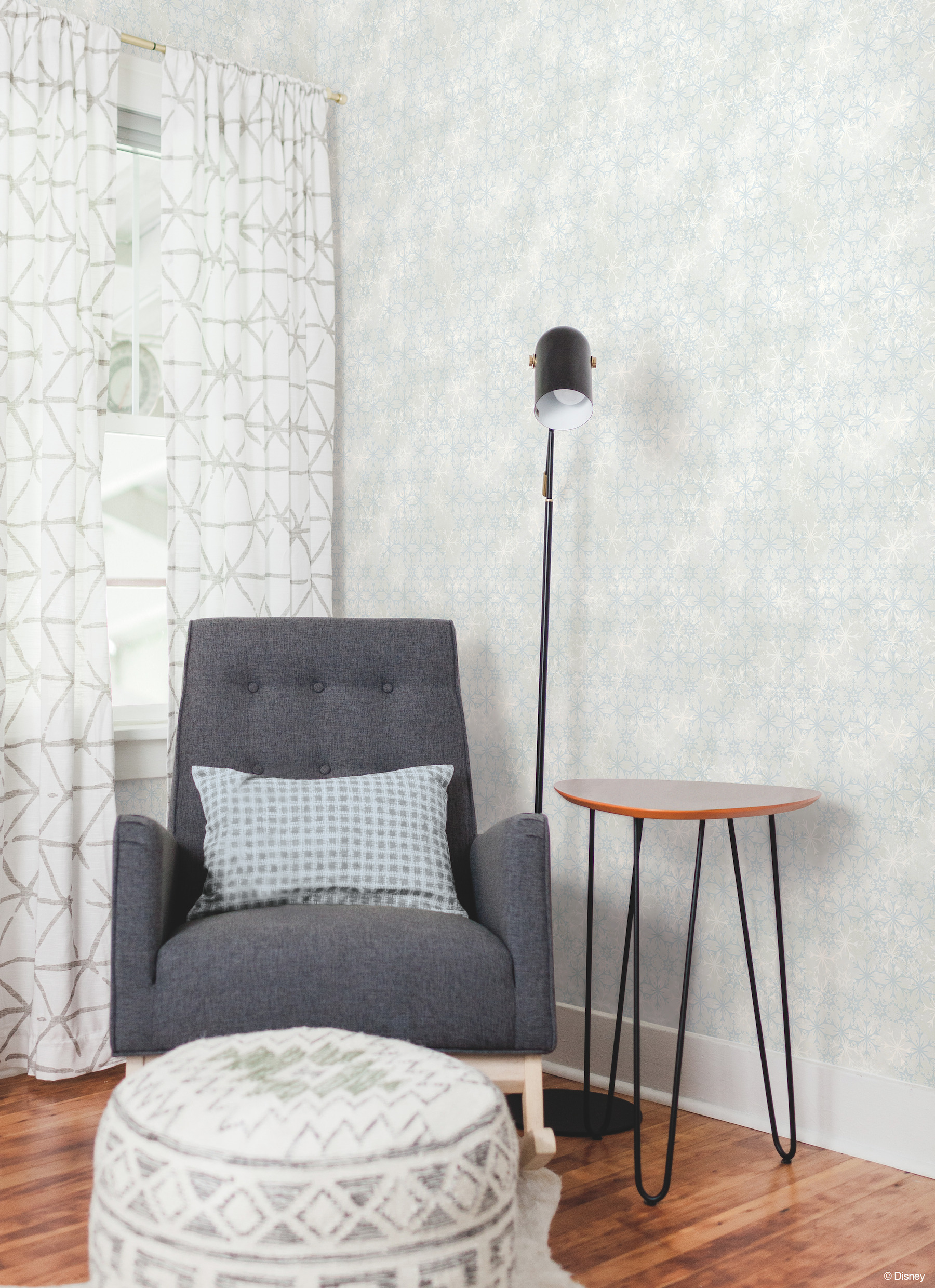 Disney Frozen 2 Snowflake White & Aqua Wallpaper