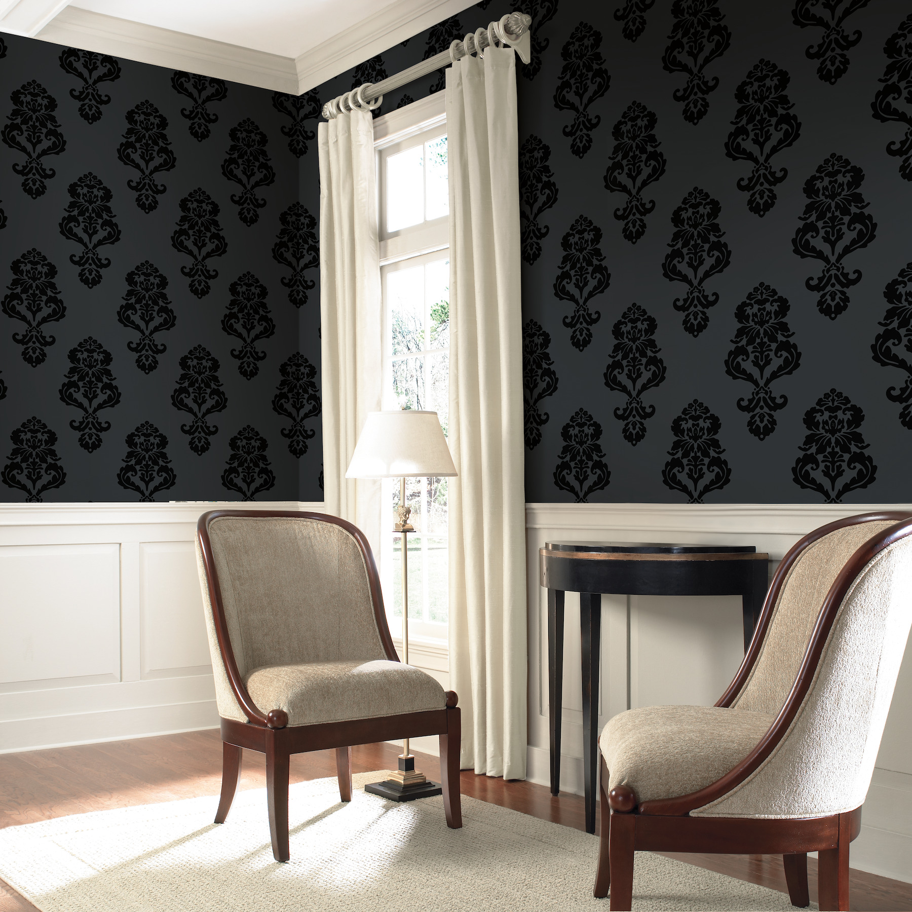 Graphic Damask Black Wallpaper