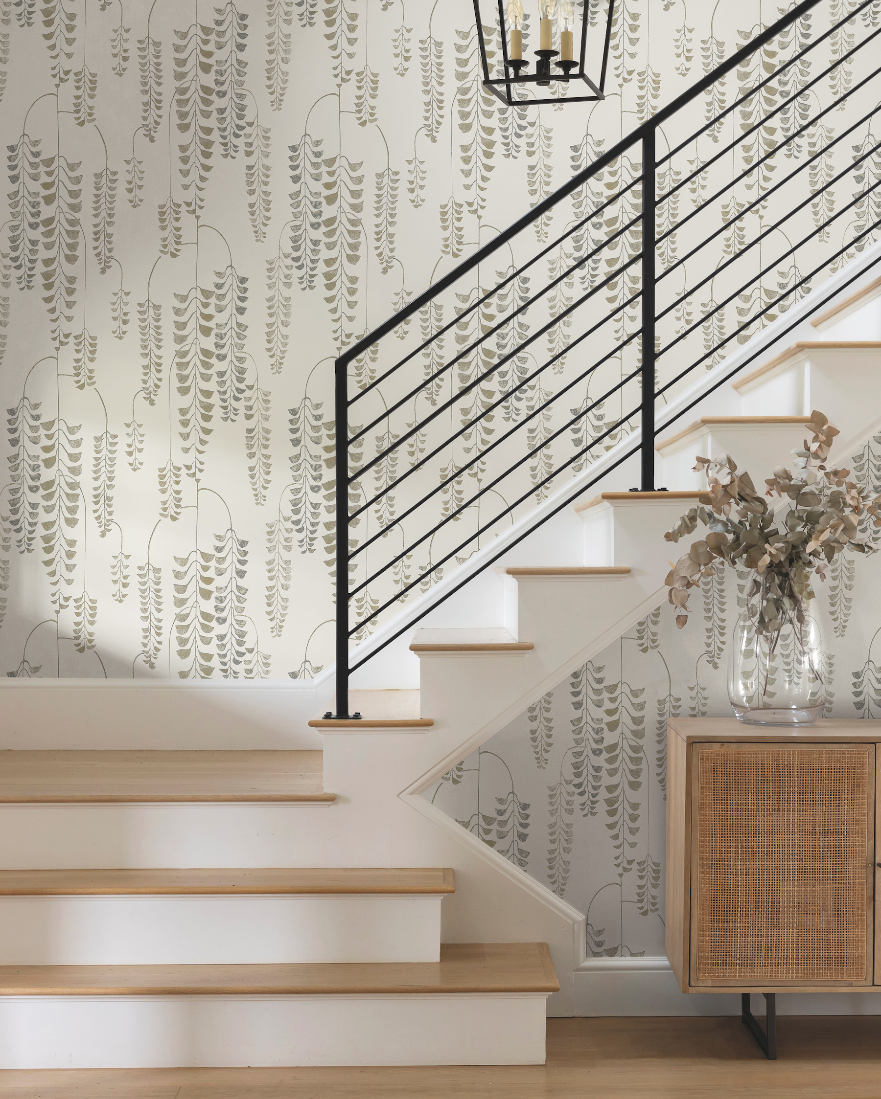 Deco Wisteria Cream & Gold Wallpaper