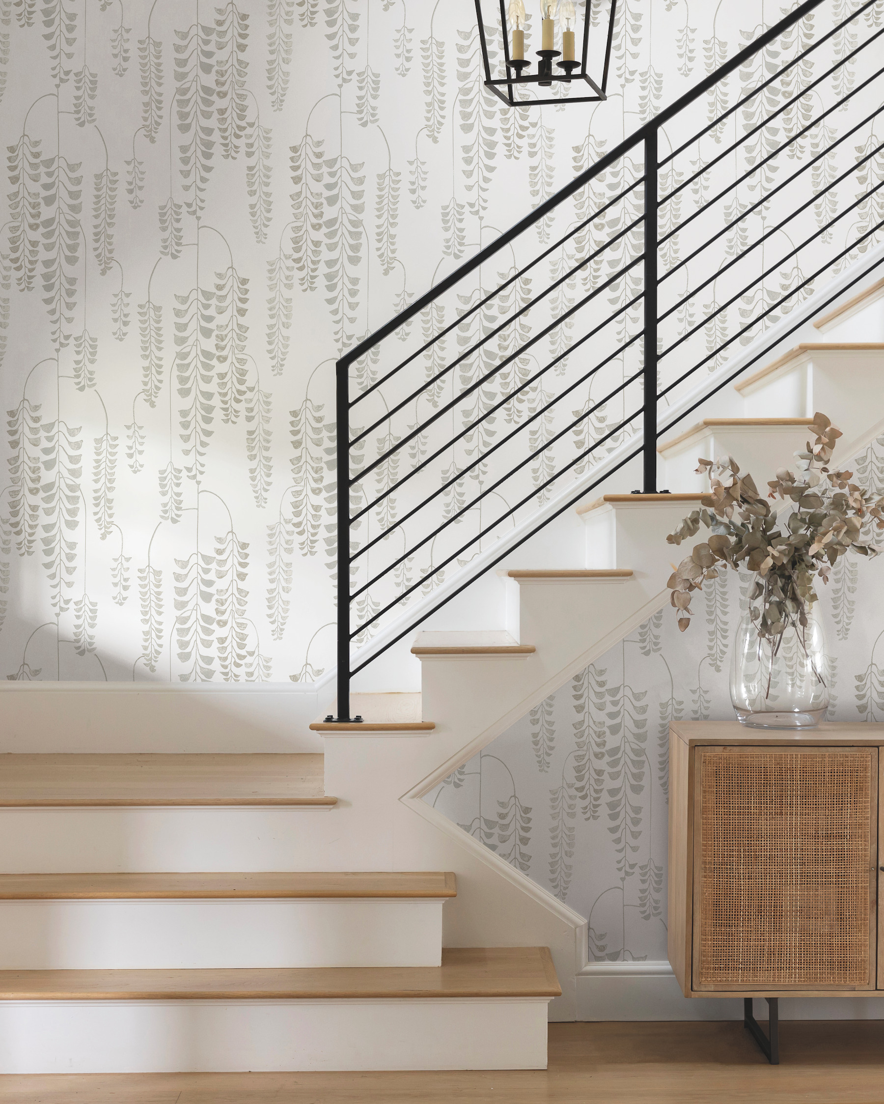 Deco Wisteria White & Cream Wallpaper