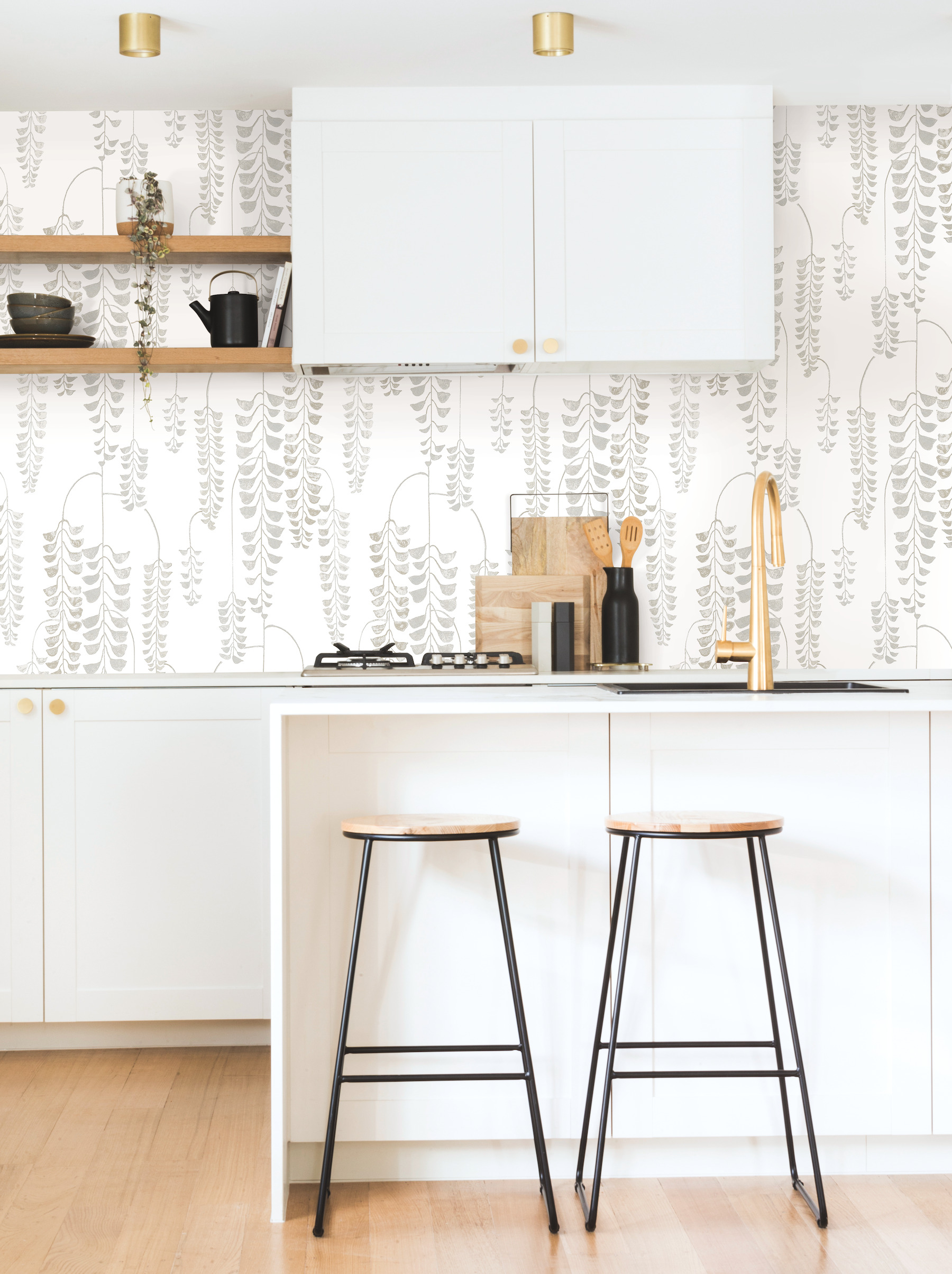 Deco Wisteria White & Cream Wallpaper