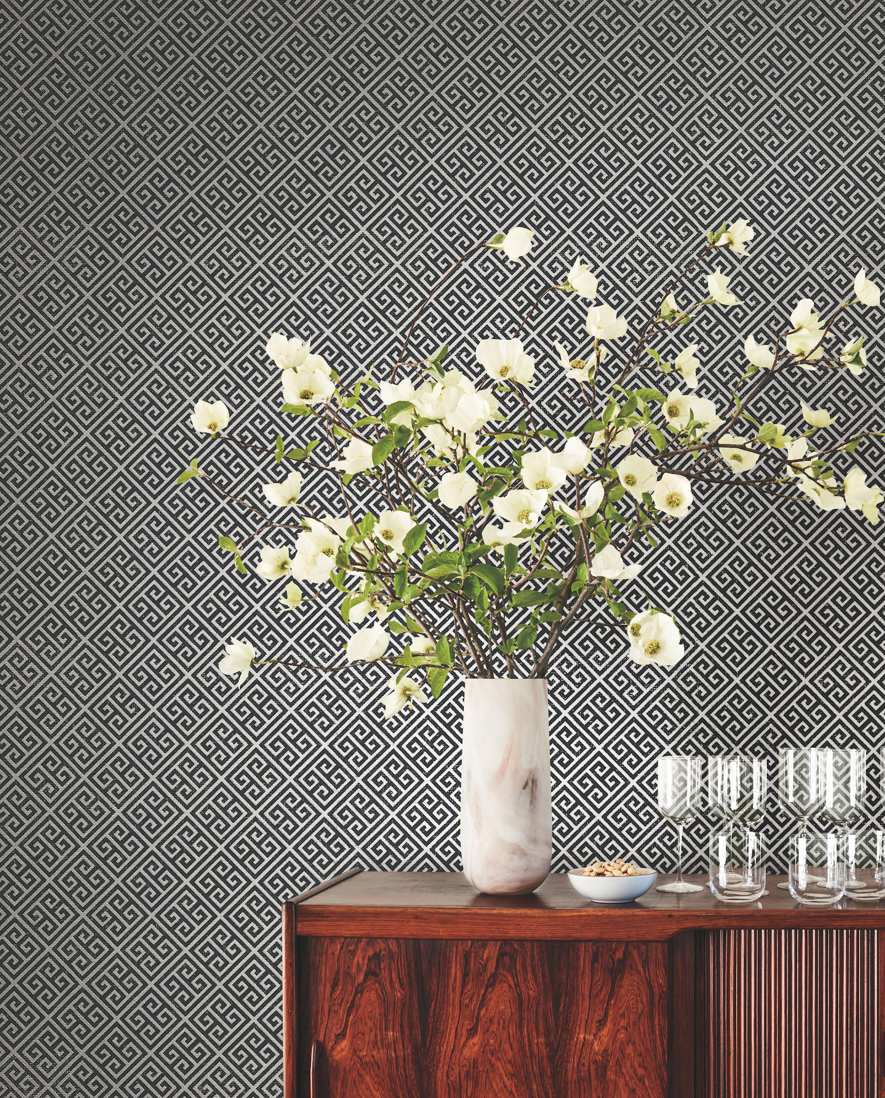 Grecian Geometric Silver & Black Wallpaper
