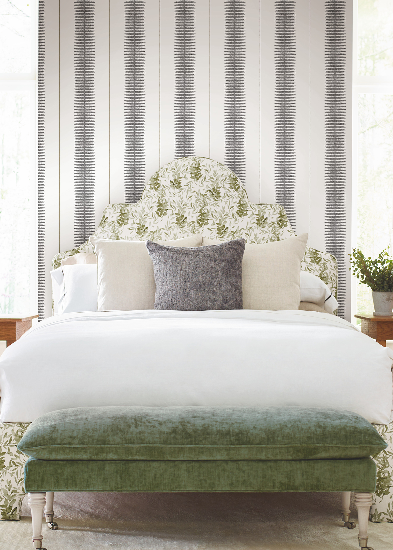 Tandem Stripe Black Wallpaper