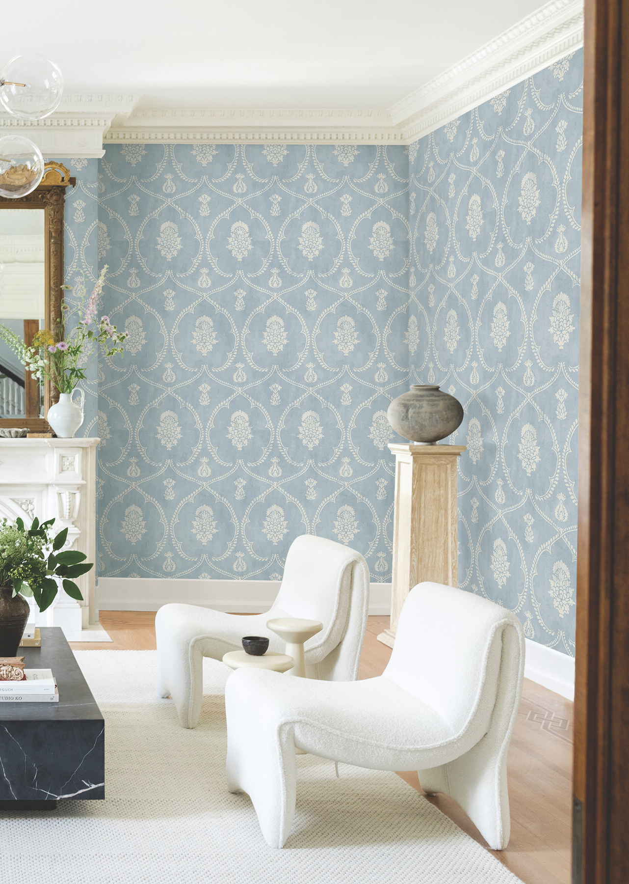 Royal Damask Blue Wallpaper
