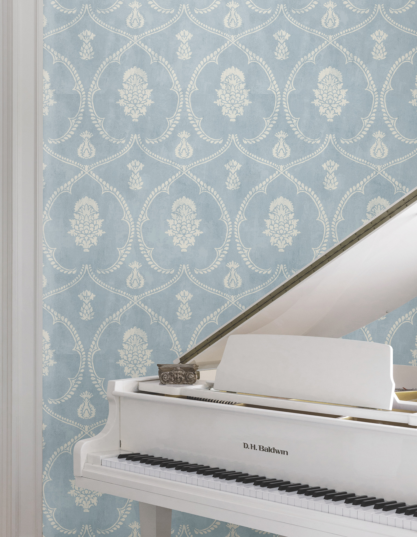 Royal Damask Blue Wallpaper