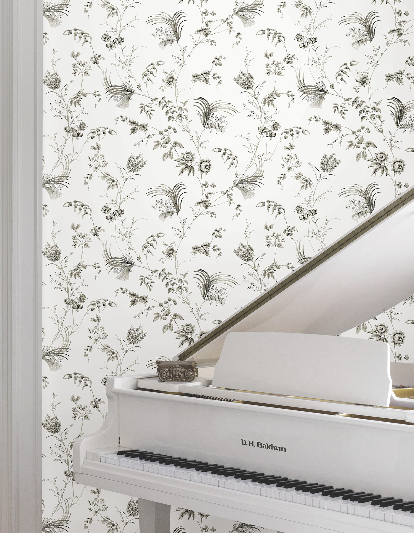 Floral Lace Black Wallpaper