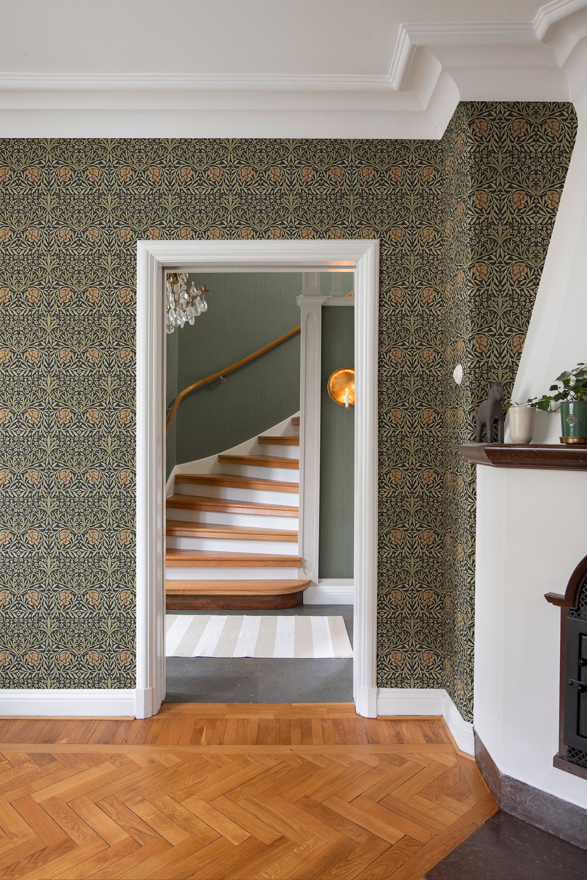 Oxford Union Black Floral Vines Wallpaper