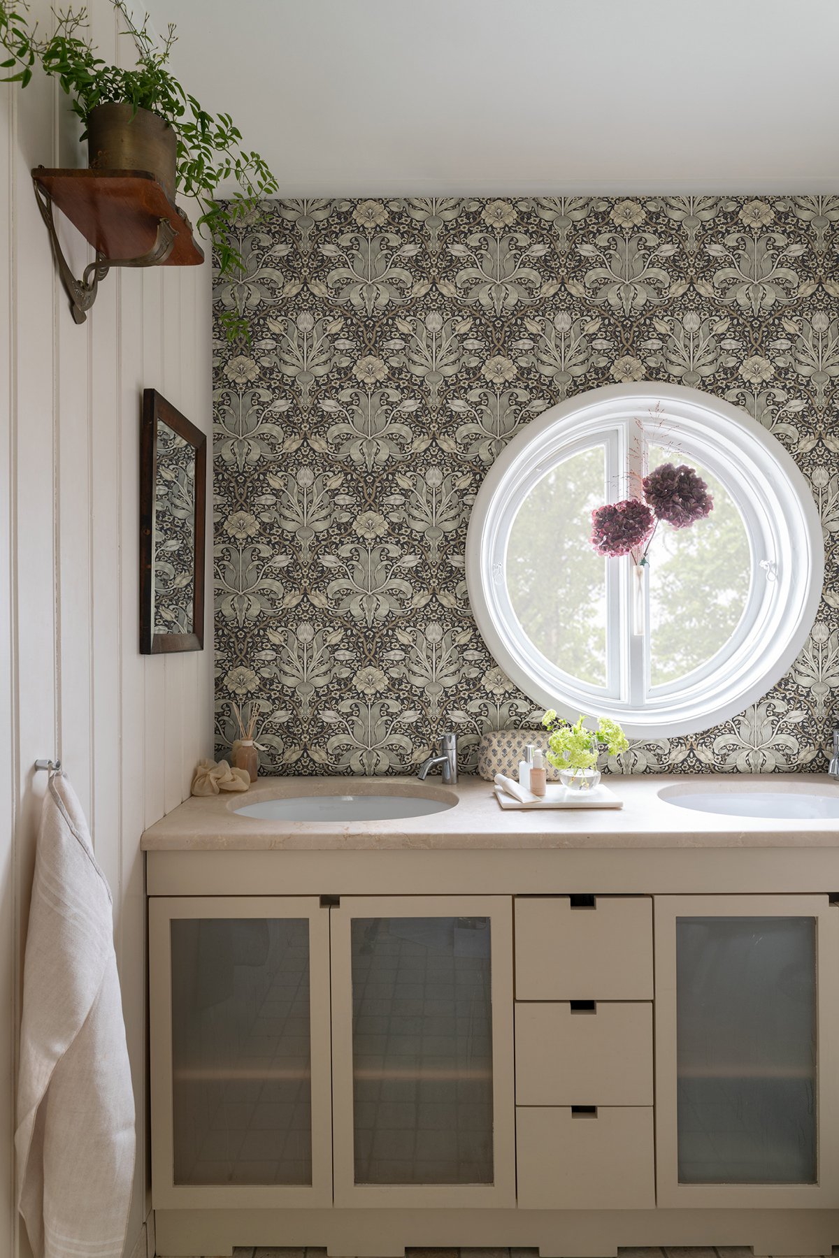 Spring Thicket Blue Tulip Damask Wallpaper