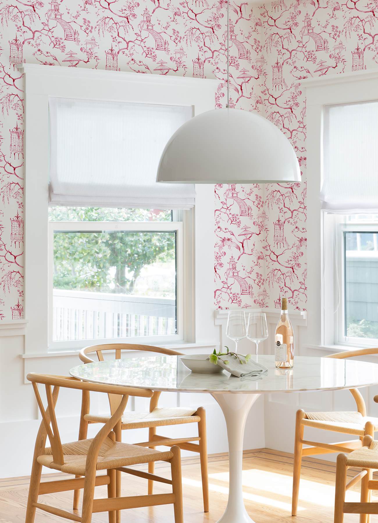 Serena Raspberry Chinoiserie Wallpaper
