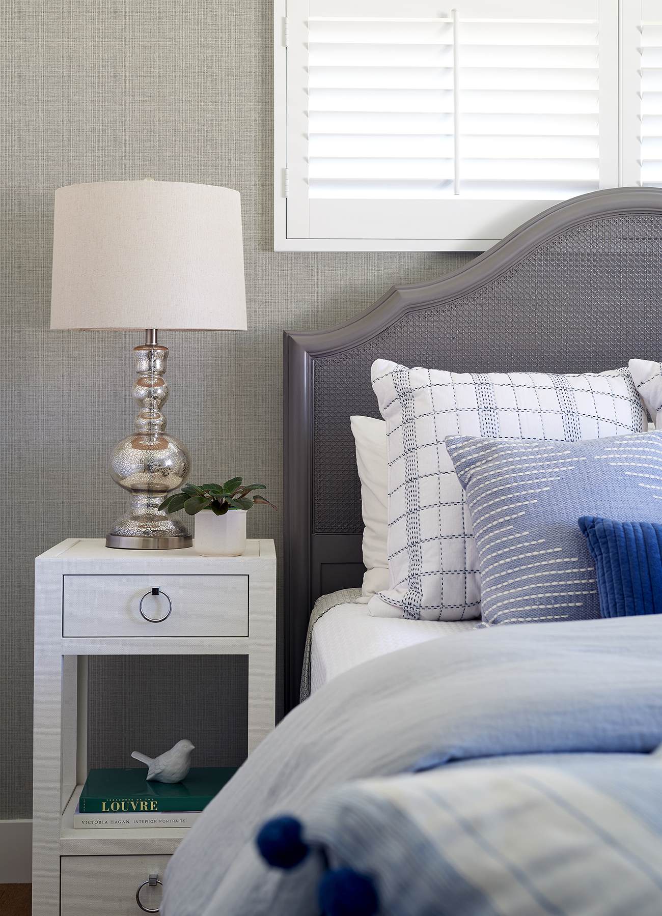 Kantera Light Grey Fabric Texture Wallpaper