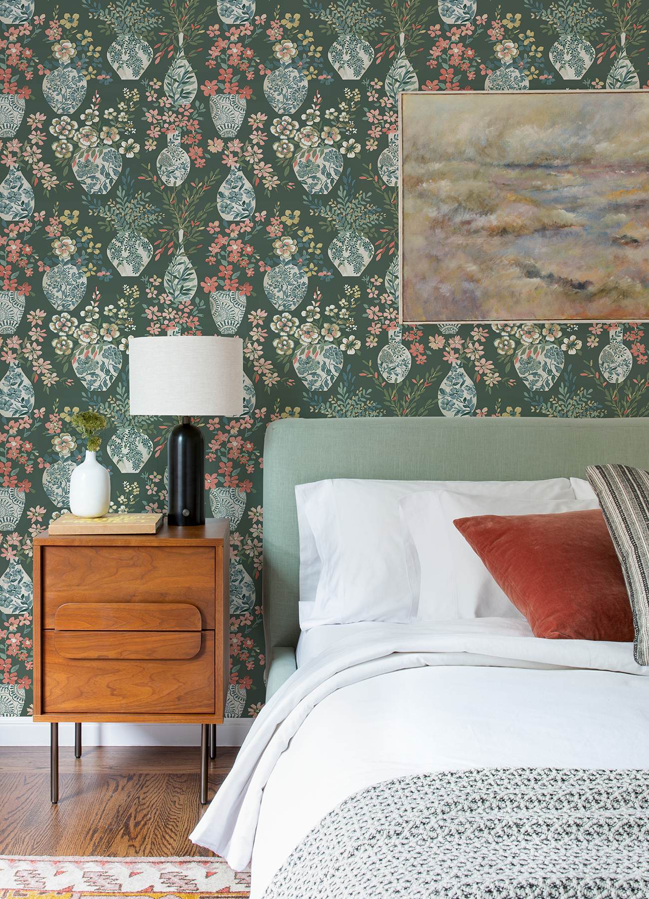 Harper Green Floral Vase Wallpaper