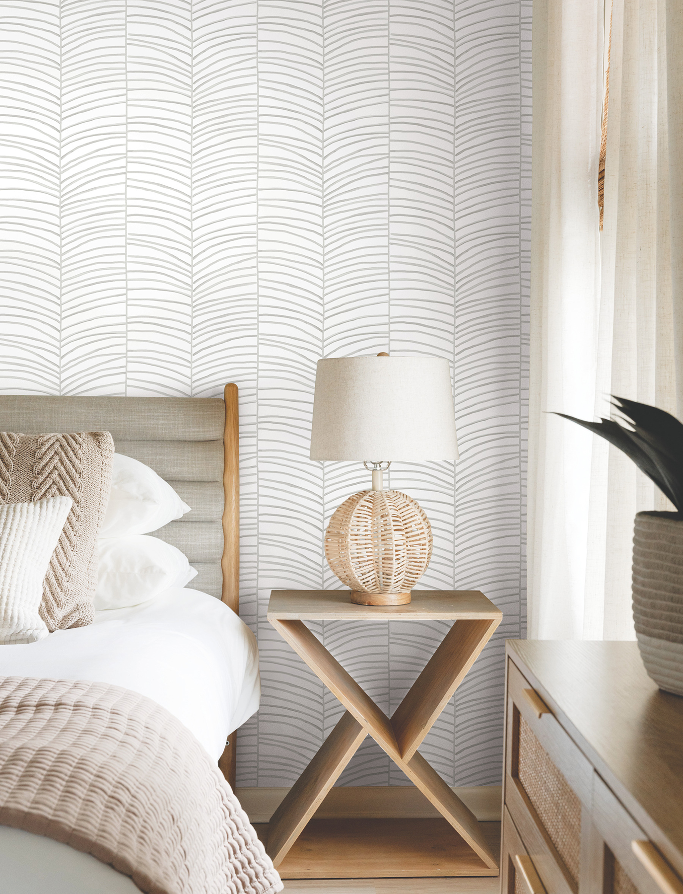 Cascade Palm Chevron Fog Wallpaper