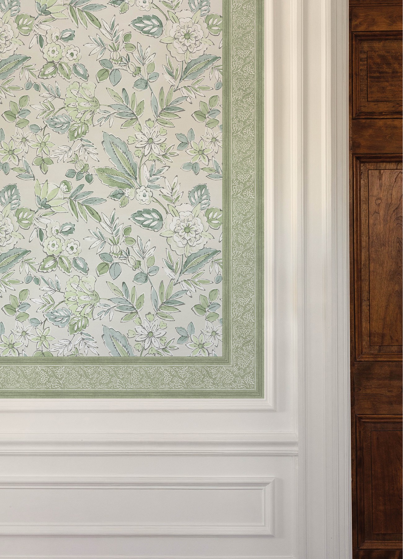 Carved Floral Green Trim Wall Border