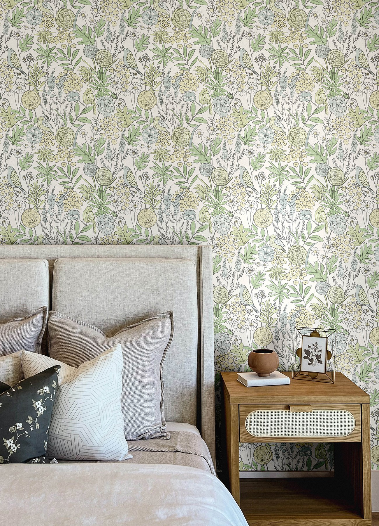 Goldfinch Green Birds and Blooms Wallpaper