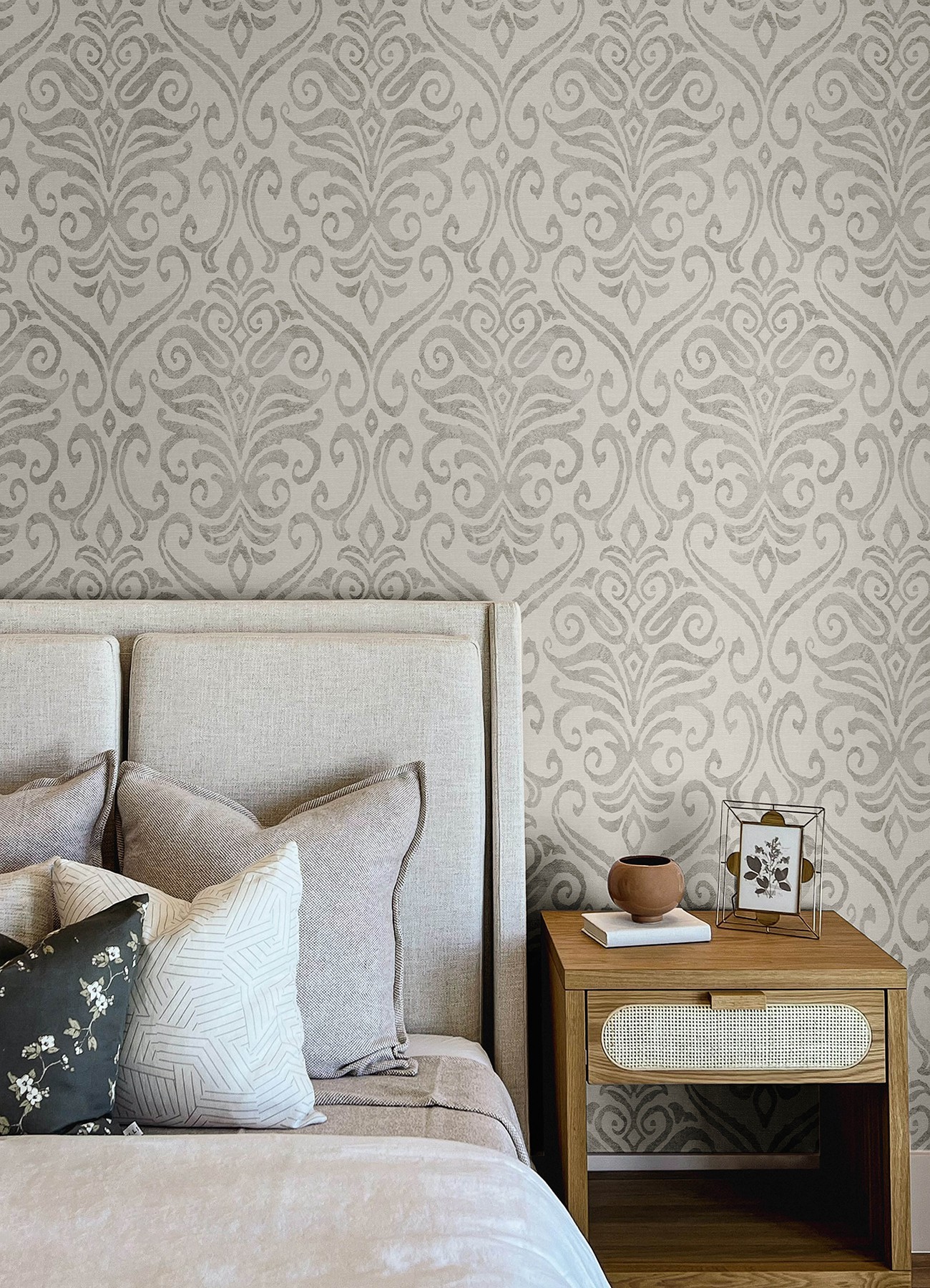 Adavu Grey Damask Wallpaper