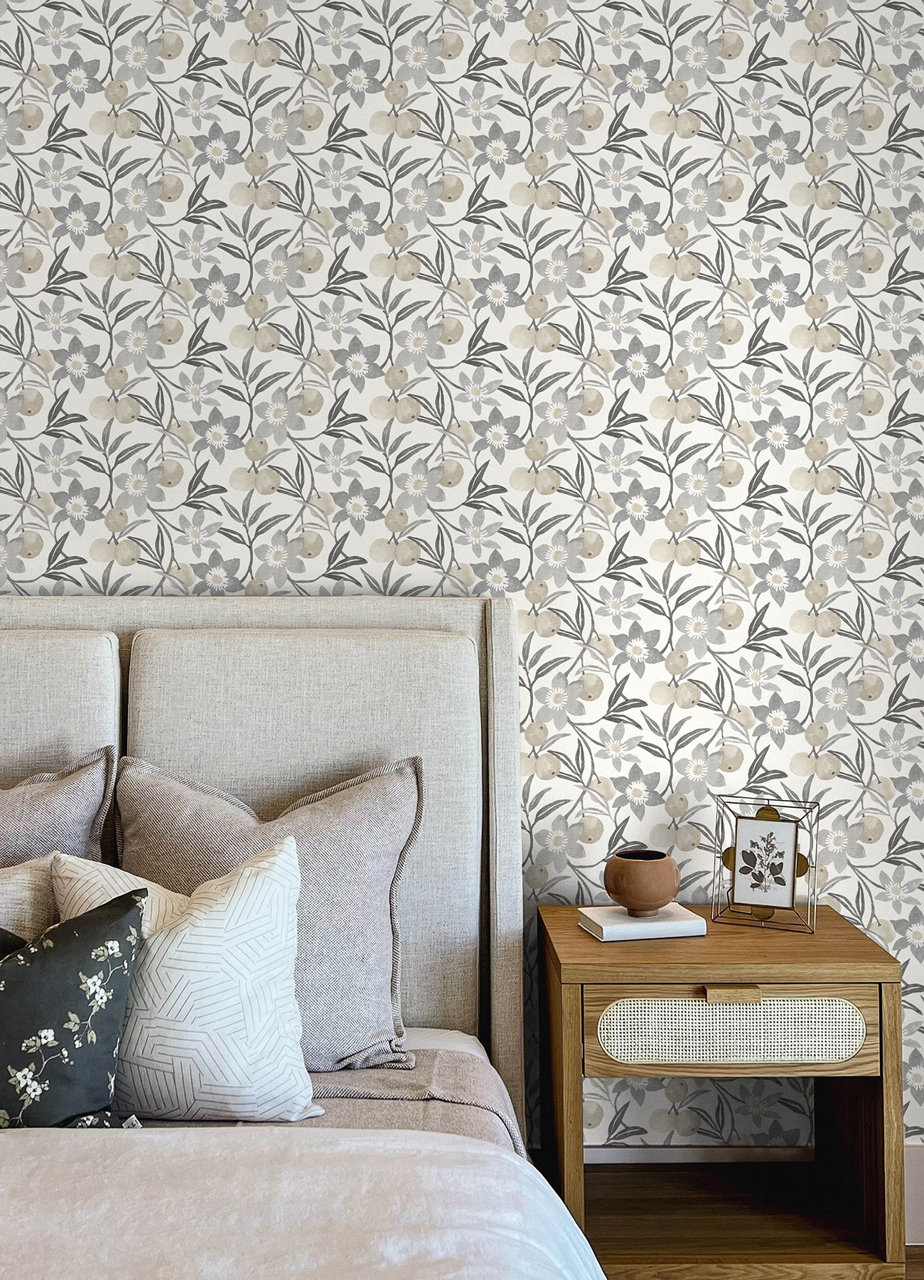 Passiflora Charcoal Fruit and Floral Wallpaper