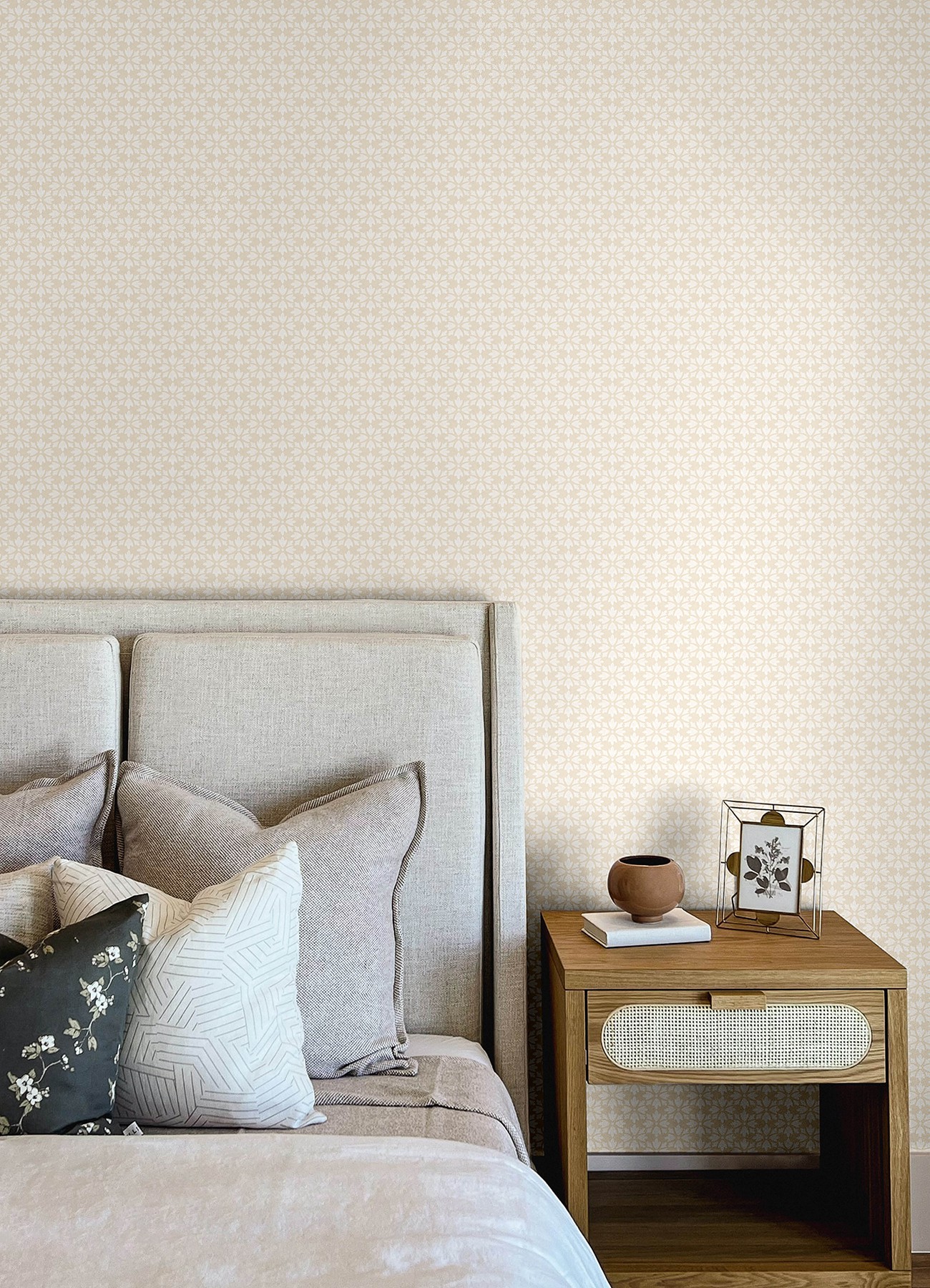 Phlox Khaki Floral Stamp Wallpaper