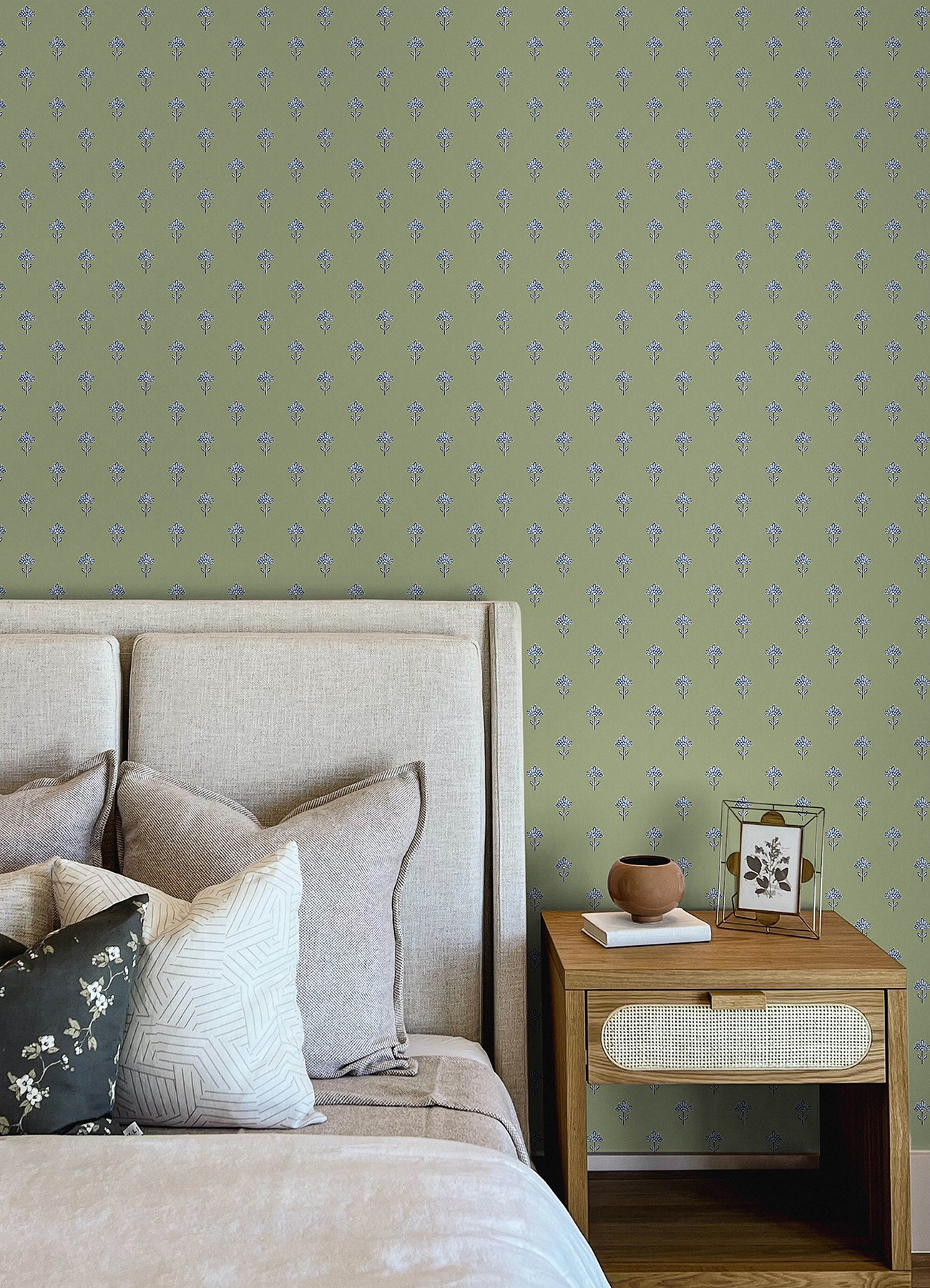 Surdiva Green Floral Fan Wallpaper