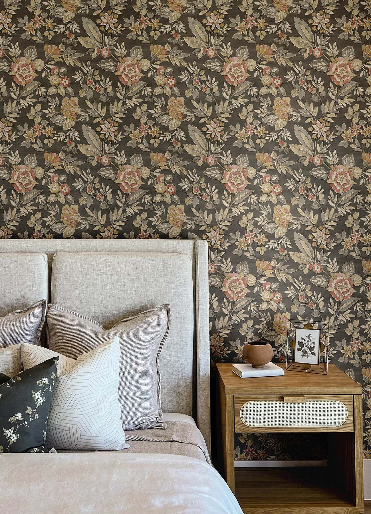 Begonia Black Floral Trail Wallpaper