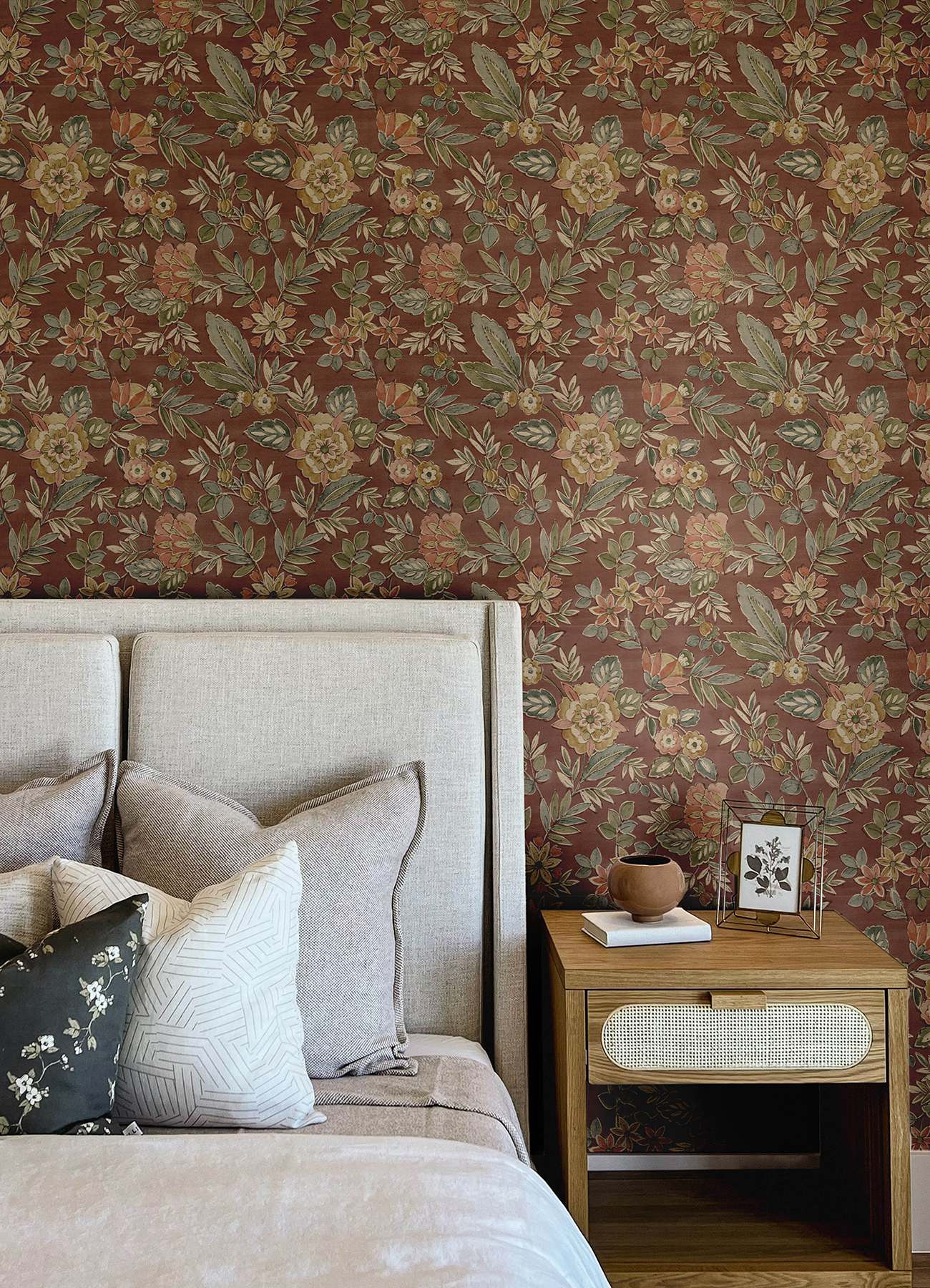 Begonia Red Floral Trail Wallpaper