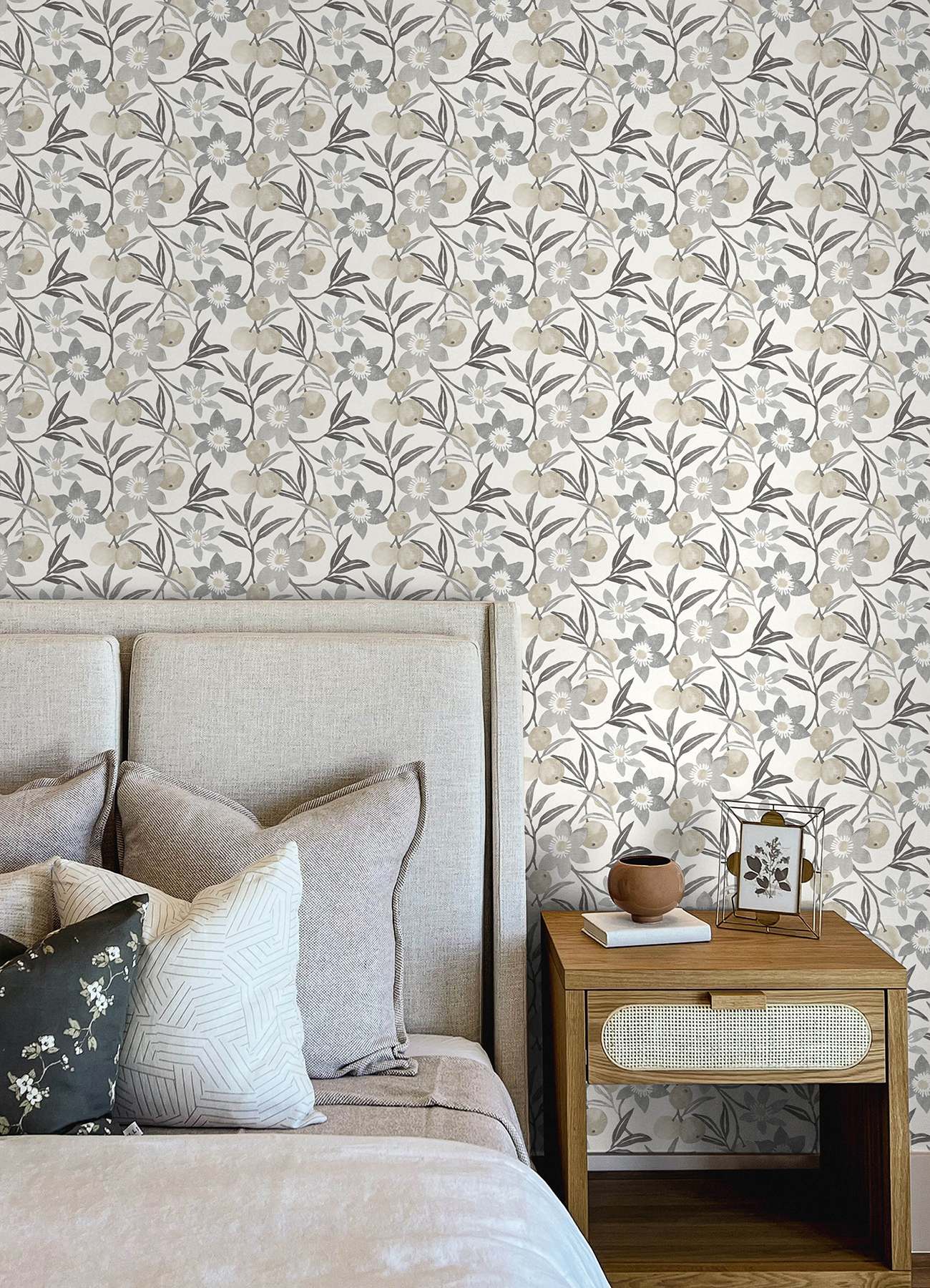 Passiflora Charcoal Fruit and Floral Wallpaper