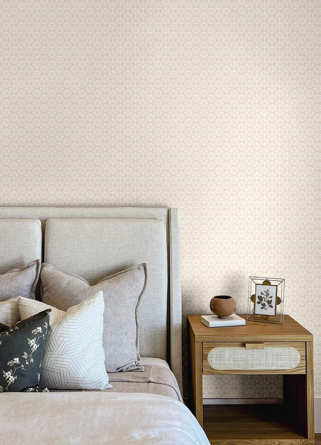 Phlox Khaki Floral Stamp Wallpaper