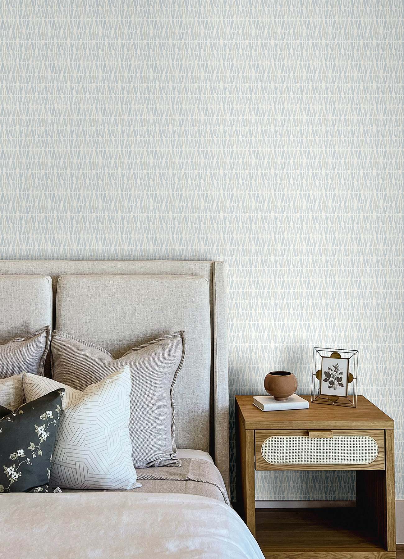 Nabi Light Blue Geometric Wallpaper