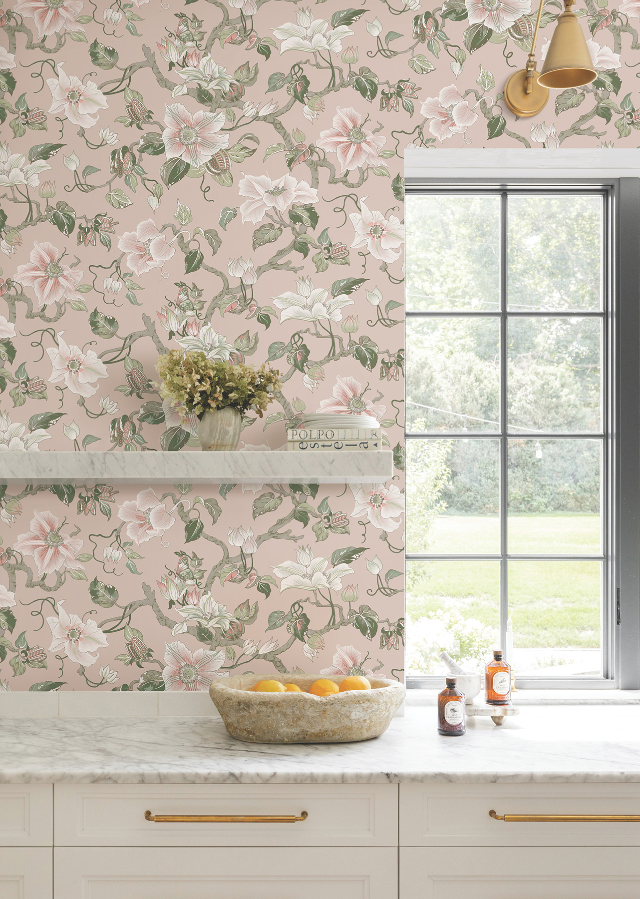 Marguerite Vine Blush Wallpaper