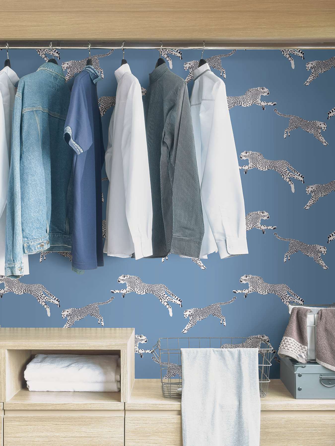 Cloud Nine Leaping Cheetah Peel & Stick Wallpaper