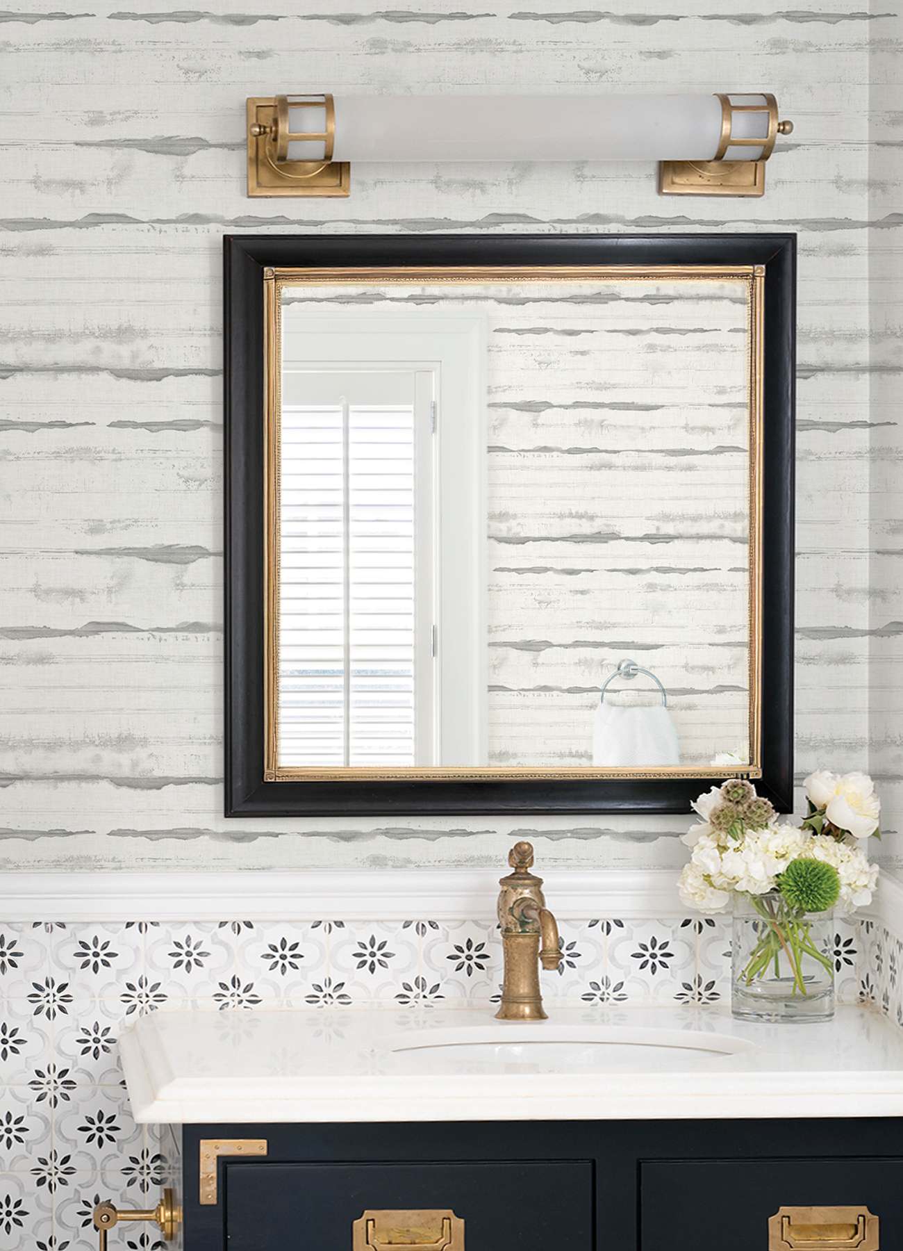 Destin Grey Stripe Wallpaper