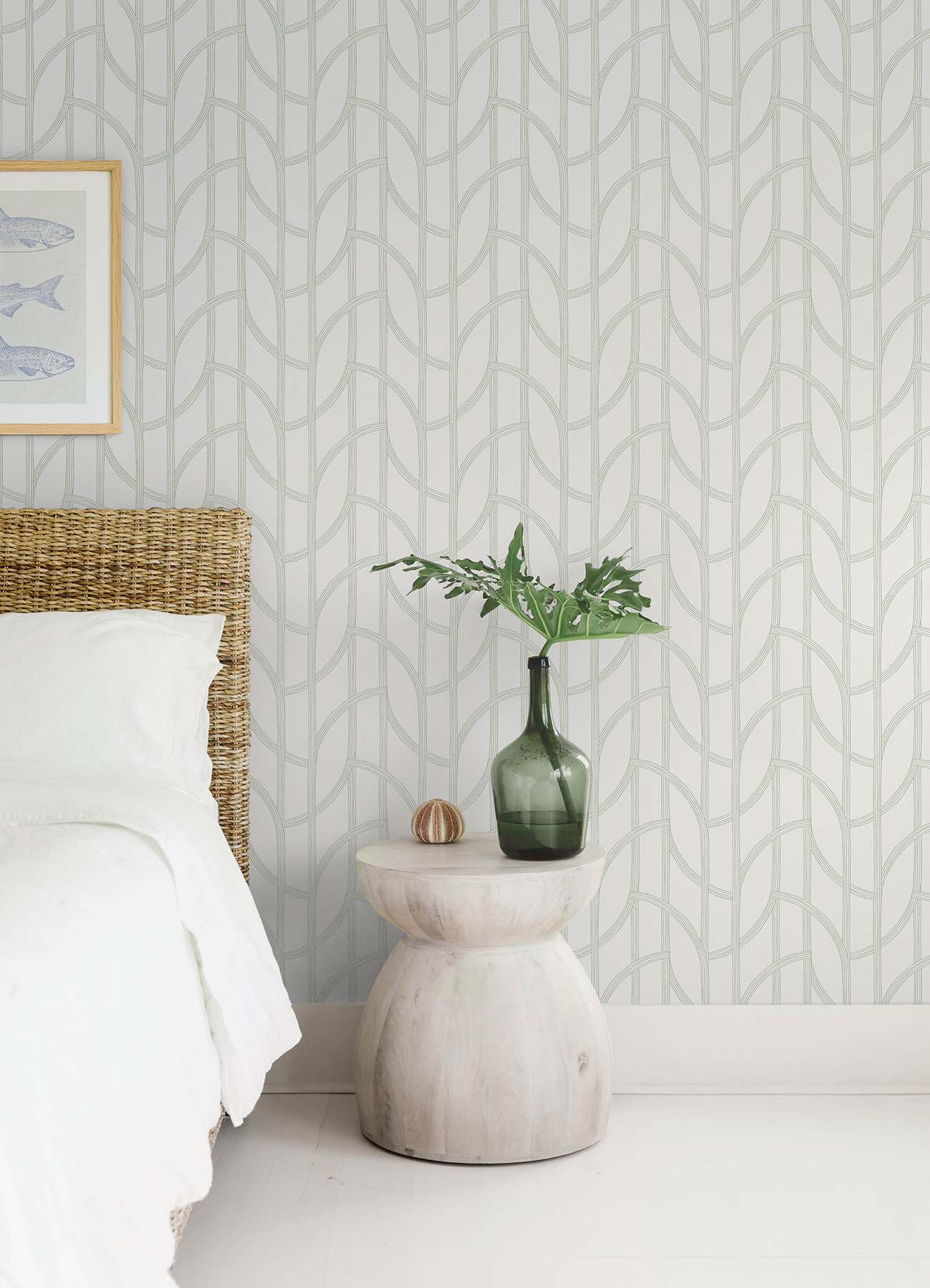 Salvo Light Green Curved Contours Wallpaper
