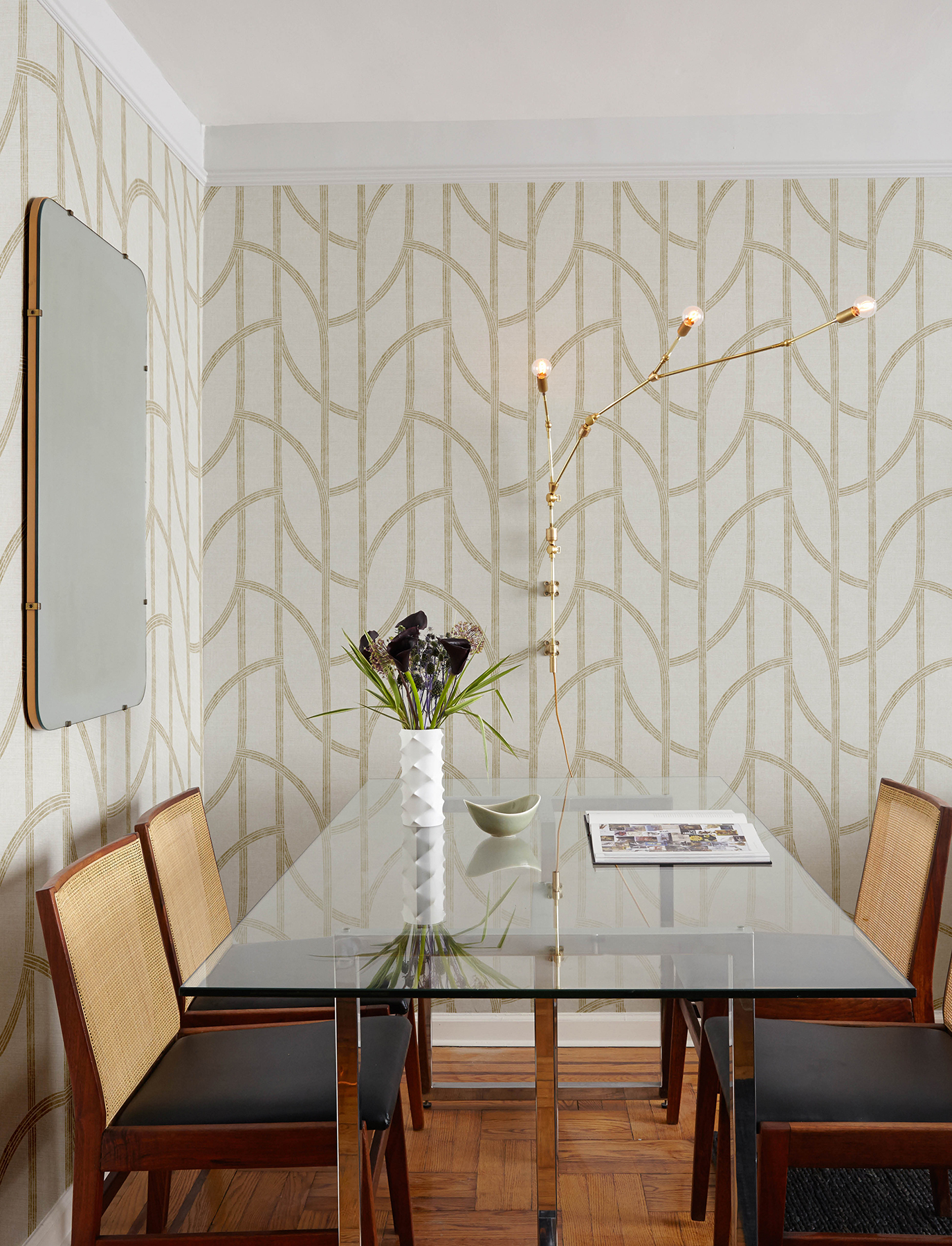 Harlow Gold Curved Contours Wallpaper