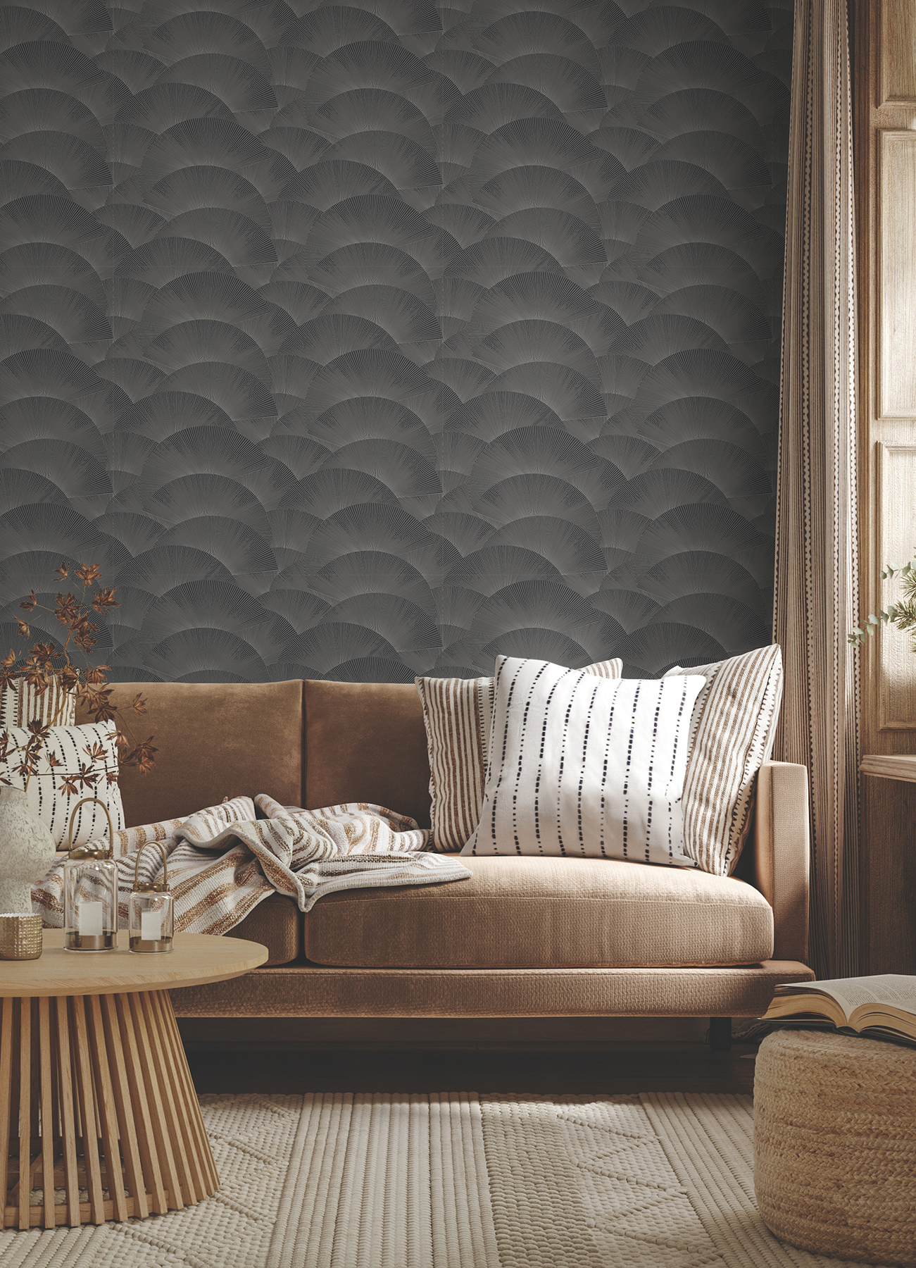 Morning Shell Black & Grey Wallpaper