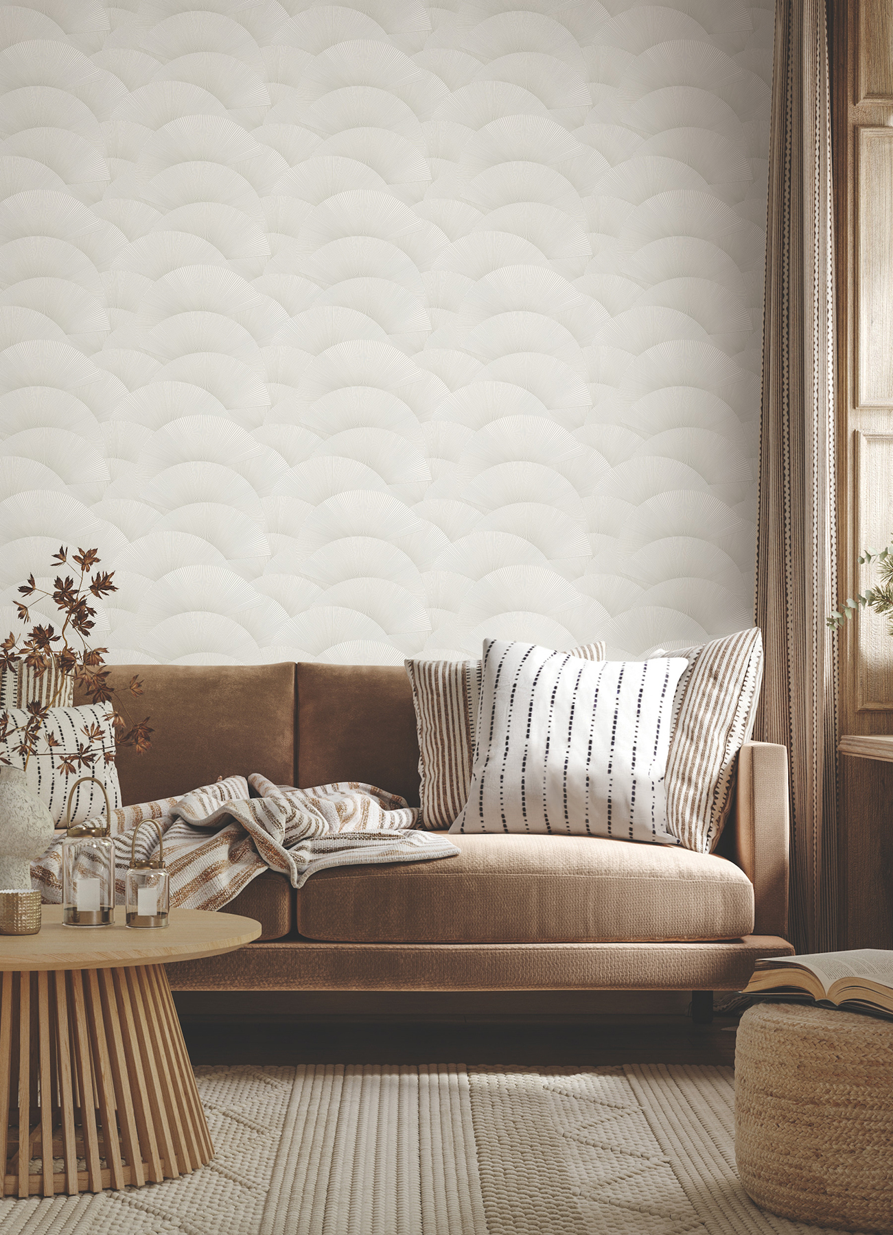 Morning Shell White & Silver Wallpaper