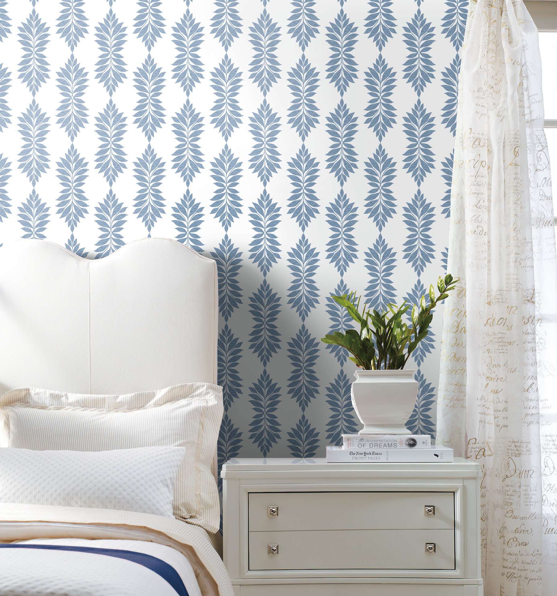 Broadsands Botanica Blue Wallpaper