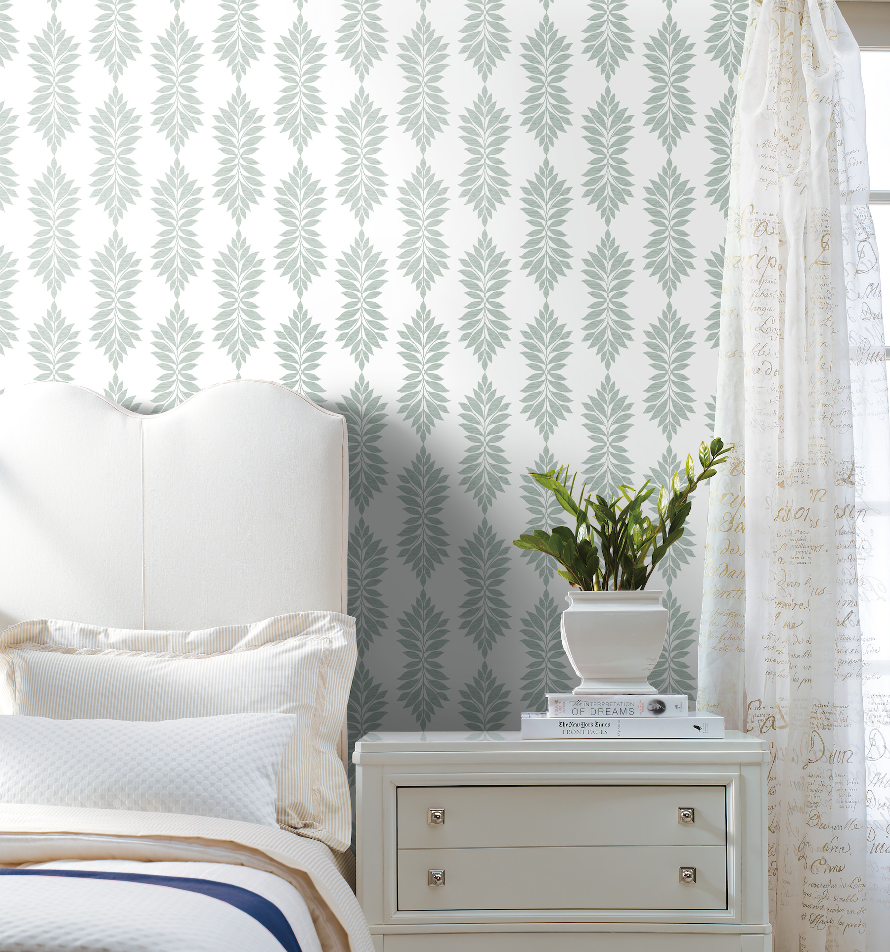 Broadsands Botanica Light Green Wallpaper