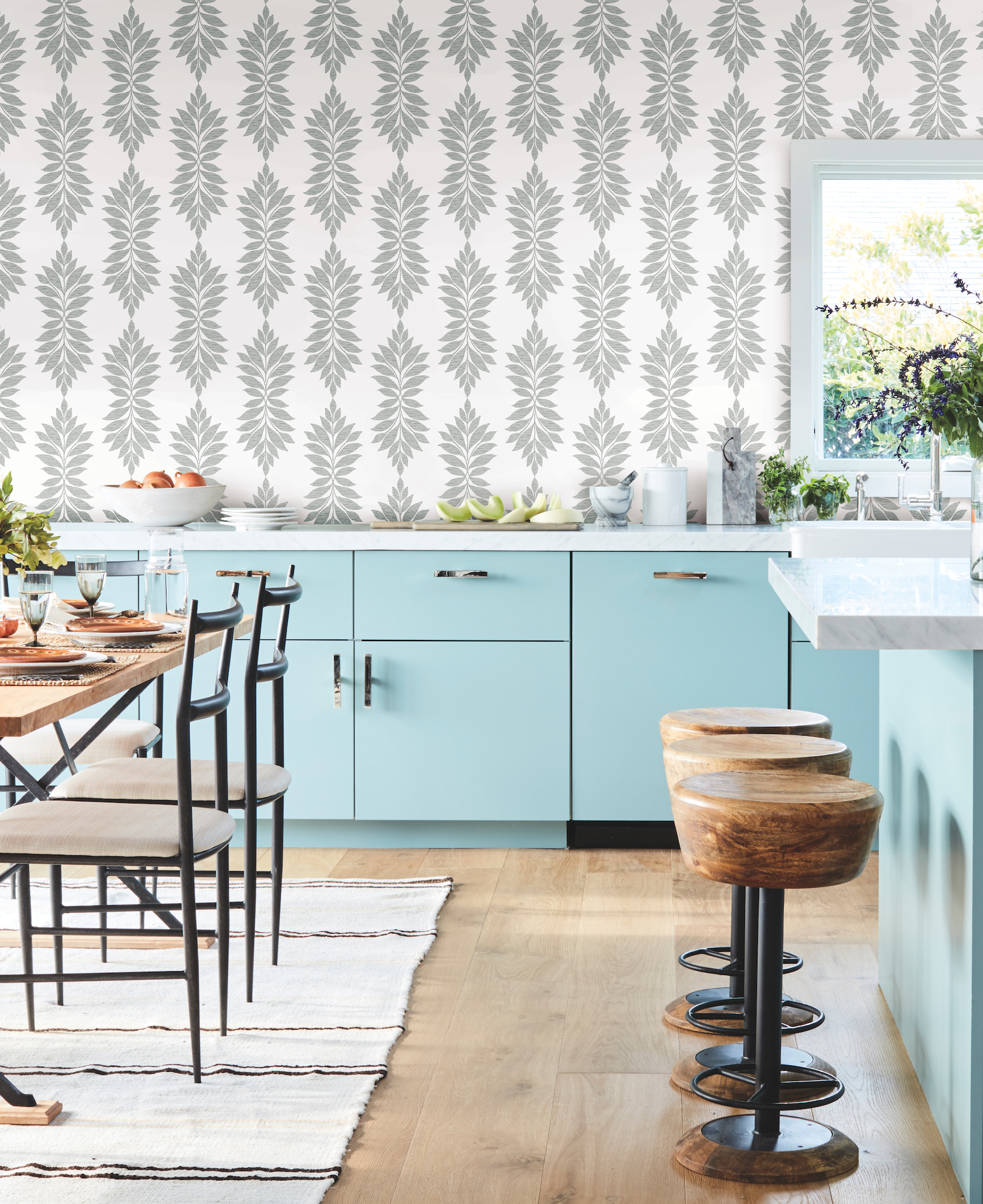 Broadsands Botanica Light Grey Wallpaper